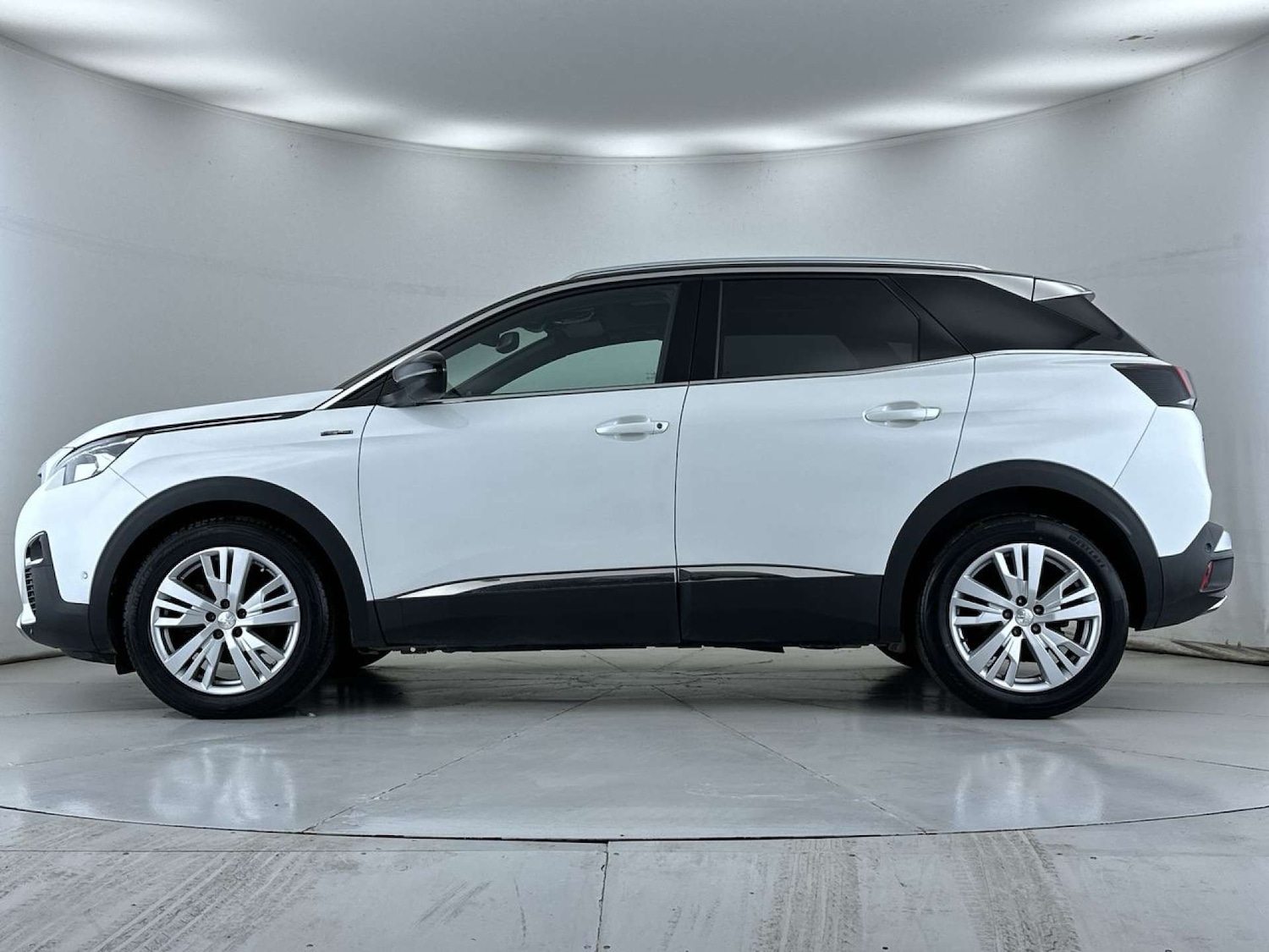 Used Peugeot 3008 2018 for sale - 77953400: Photo 16