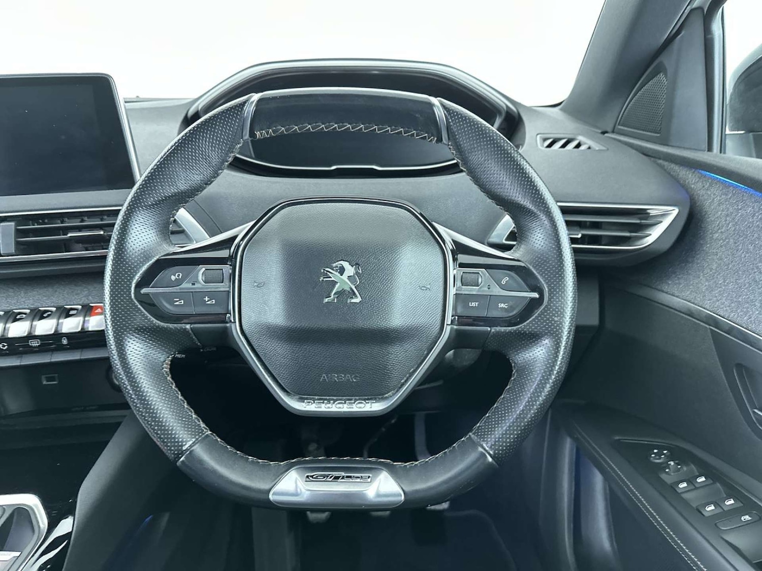 Used Peugeot 3008 2018 for sale - 77953400: Photo 36