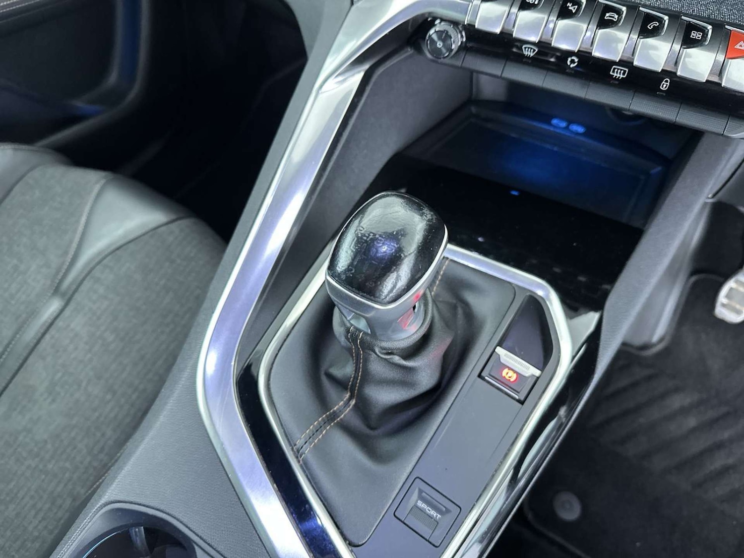 Used Peugeot 3008 2018 for sale - 77953400: Photo 48