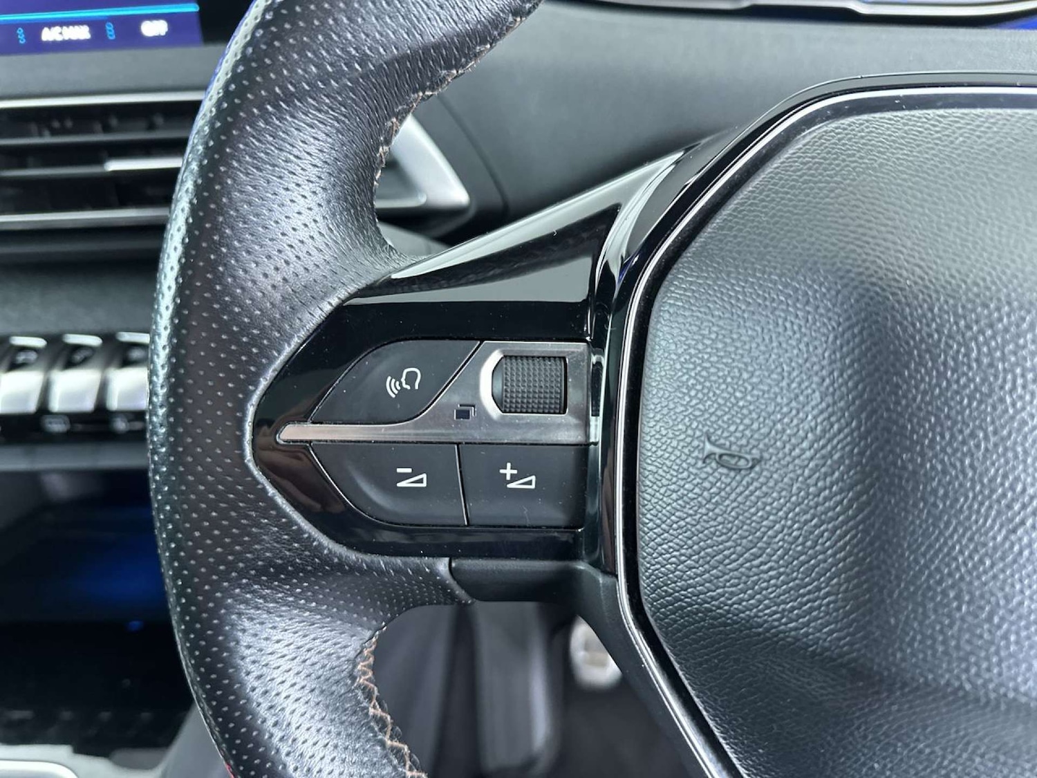 Used Peugeot 3008 2018 for sale - 77953400: Photo 53