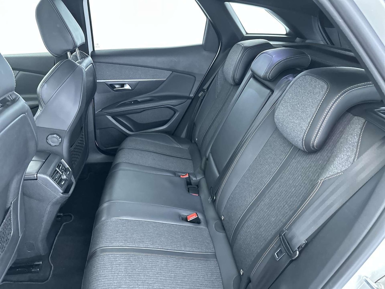 Used Peugeot 3008 2018 for sale - 77953400: Photo 9