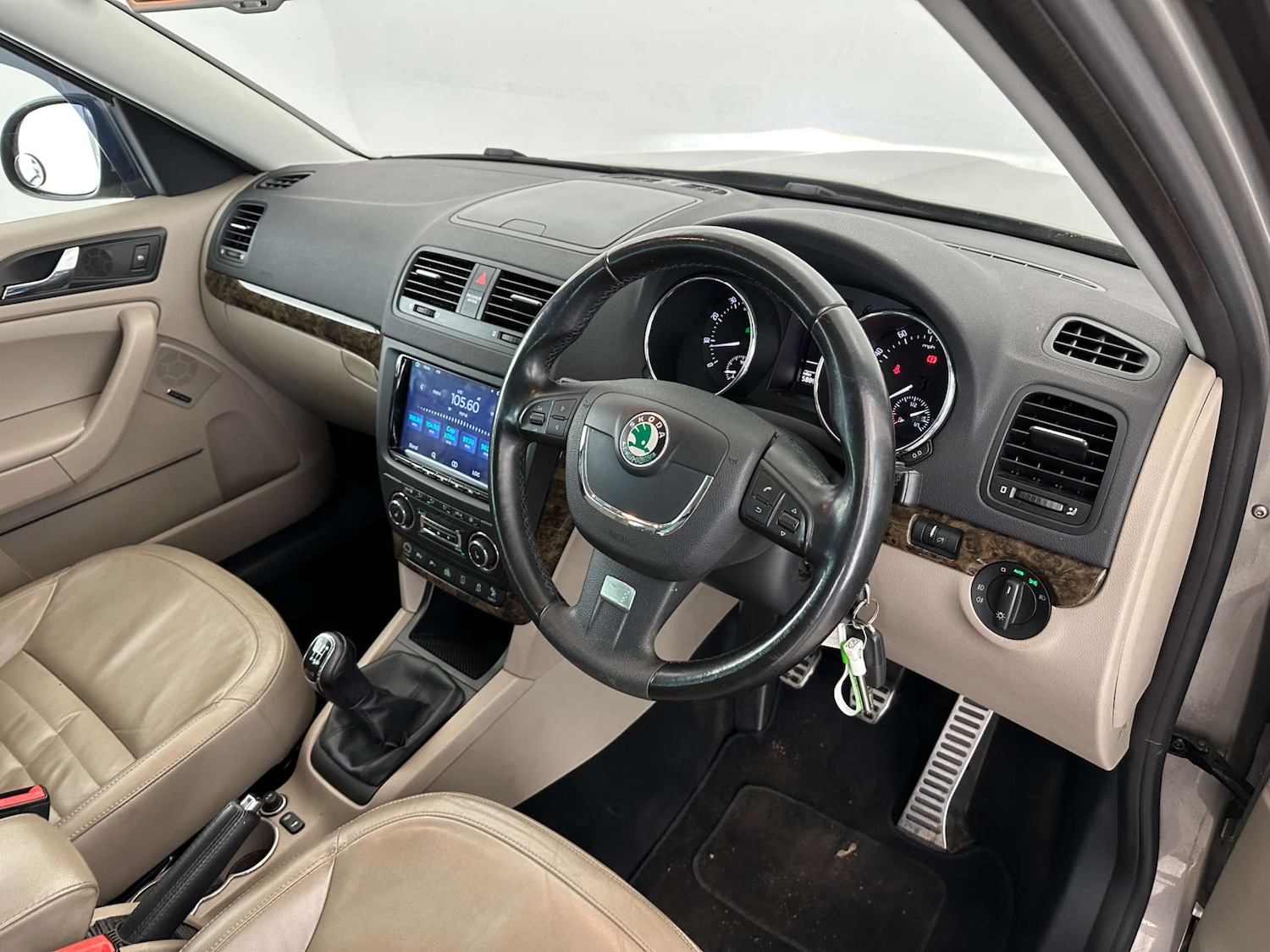 Used Skoda Yeti 2011 for sale - 77967957: Photo 11