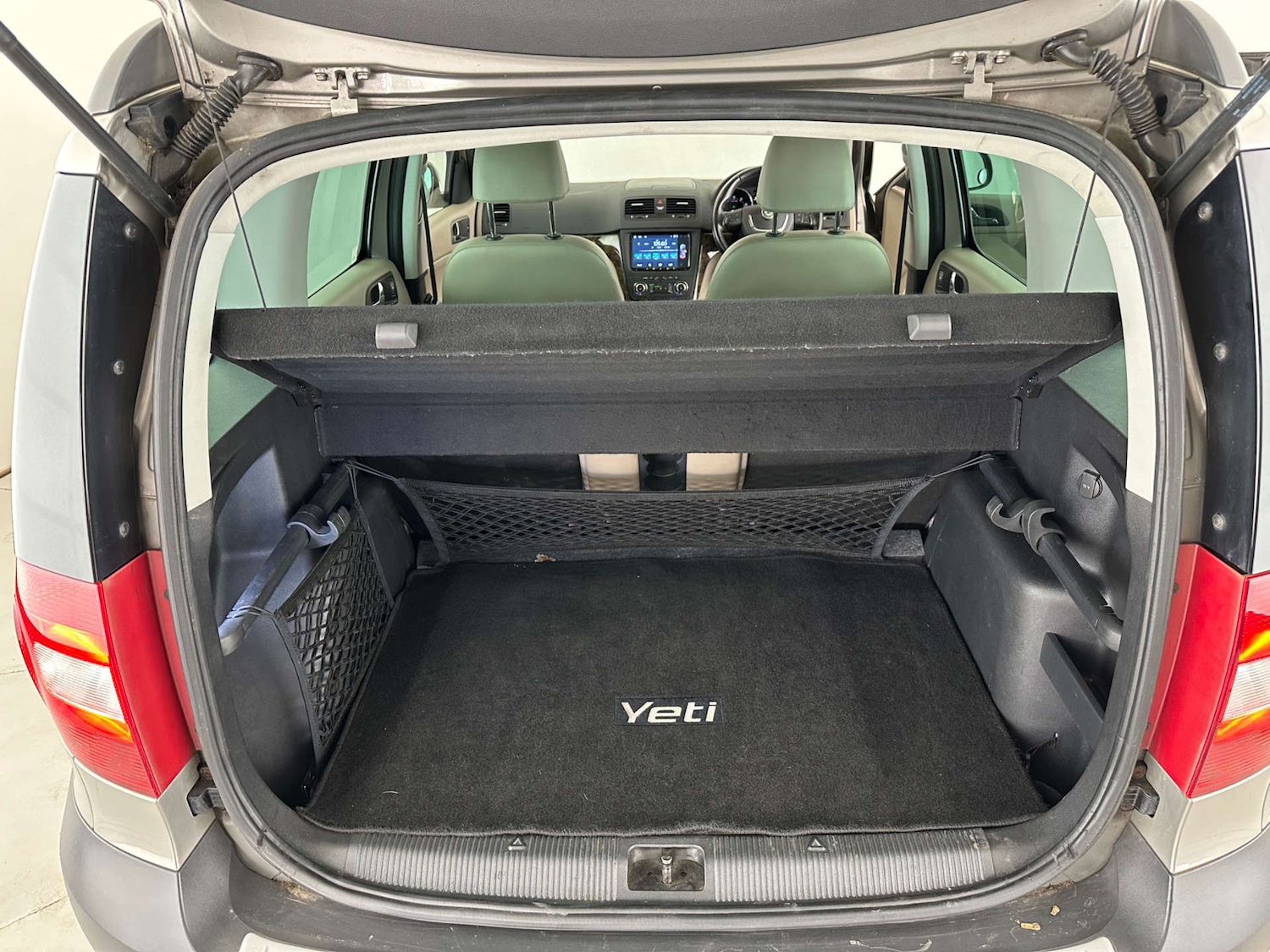 Used Skoda Yeti 2011 for sale - 77967957: Photo 7