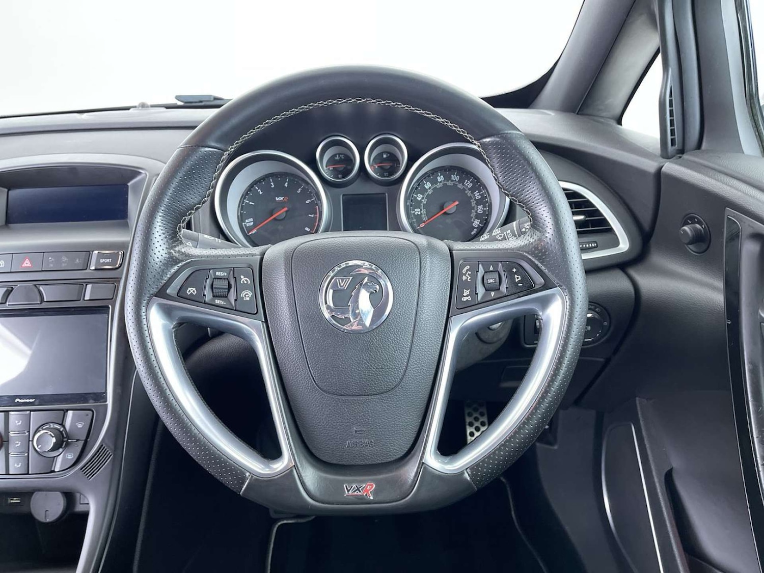 Used Vauxhall Astra 2015 for sale - 77452470: Photo 34