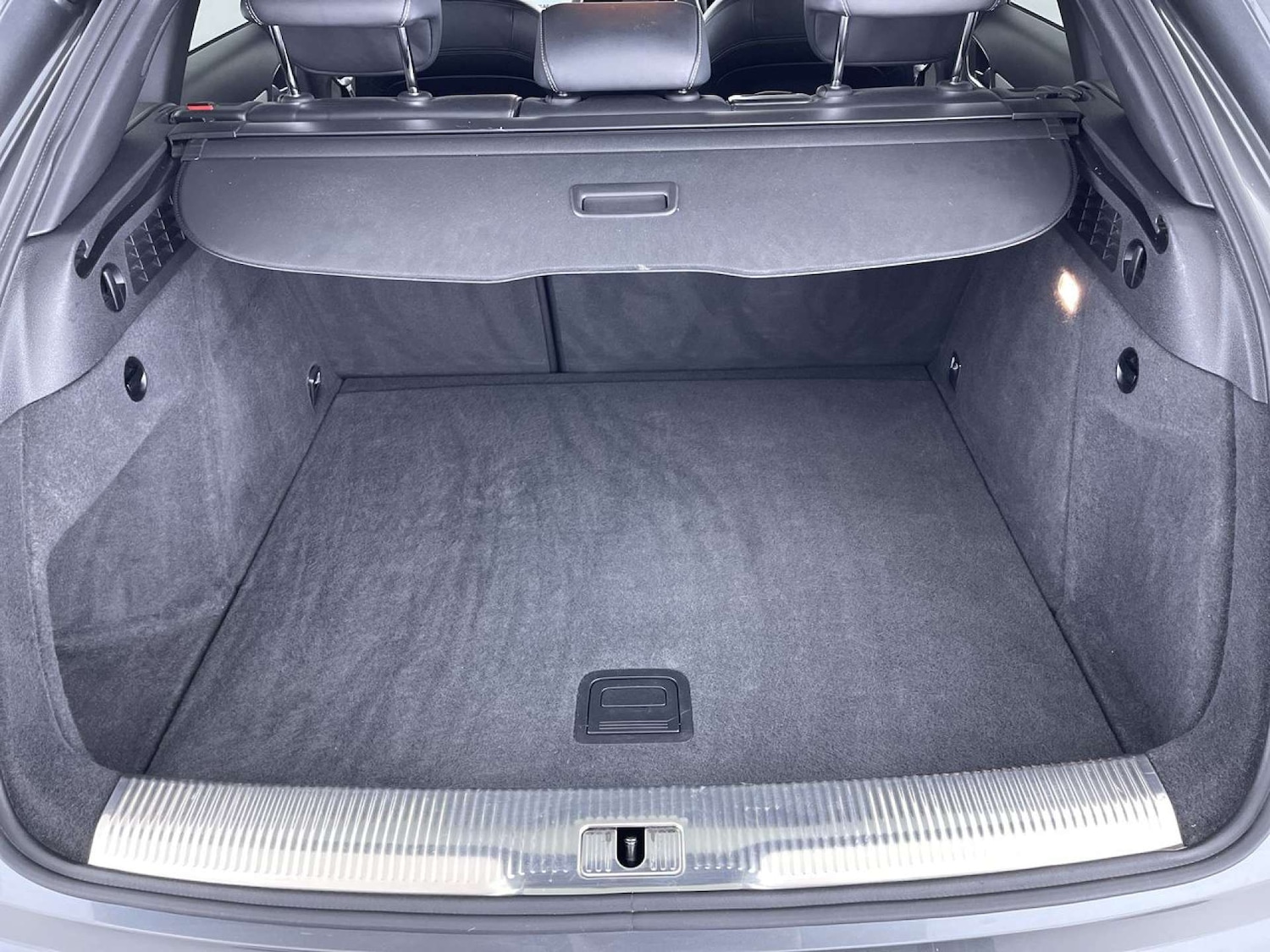 Used Audi Q3 2015 for sale - 76735807: Photo 10