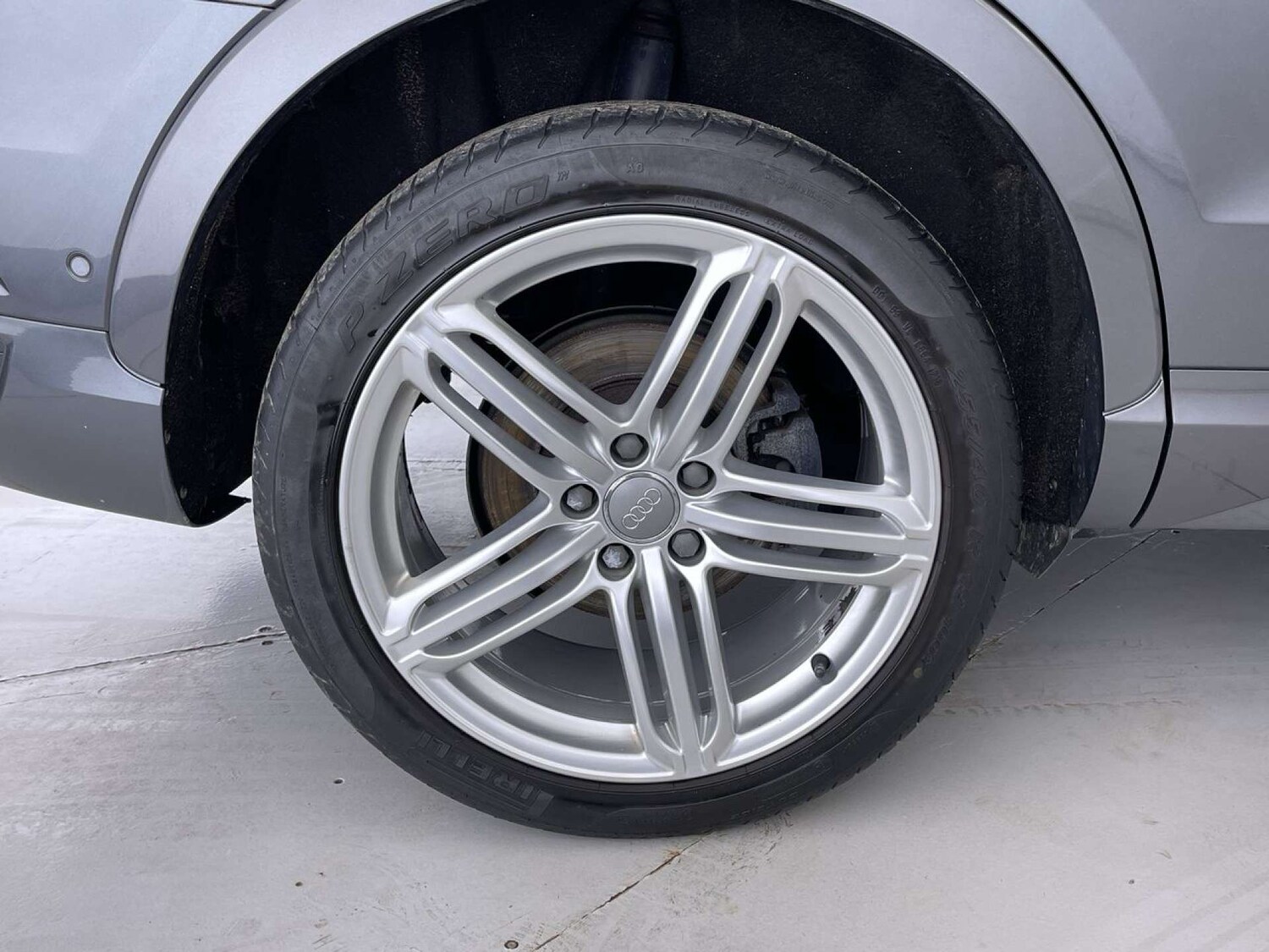 Used Audi Q3 2015 for sale - 76735807: Photo 23