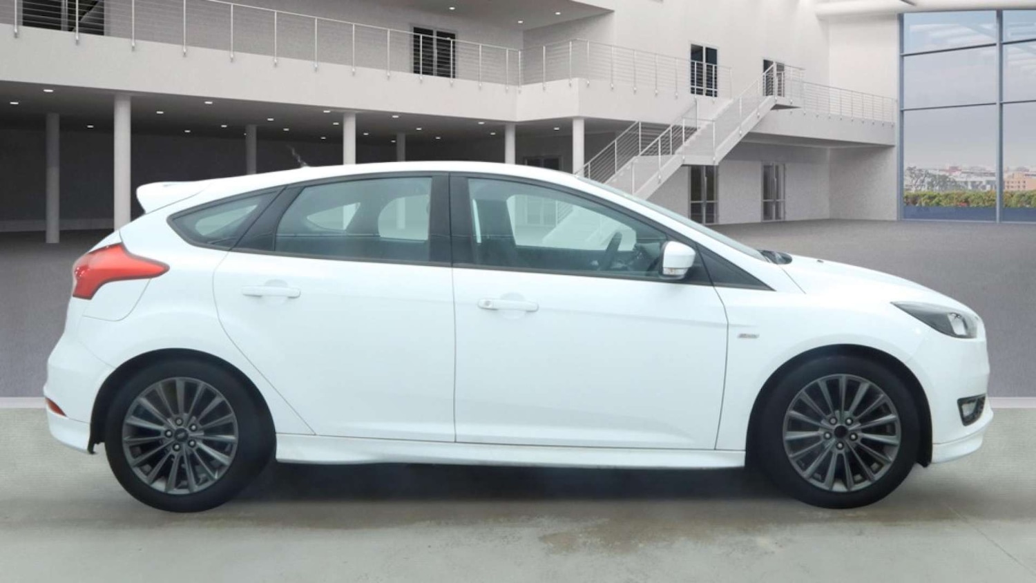 Used Ford Focus 2017 for sale - 77283213: Photo 5