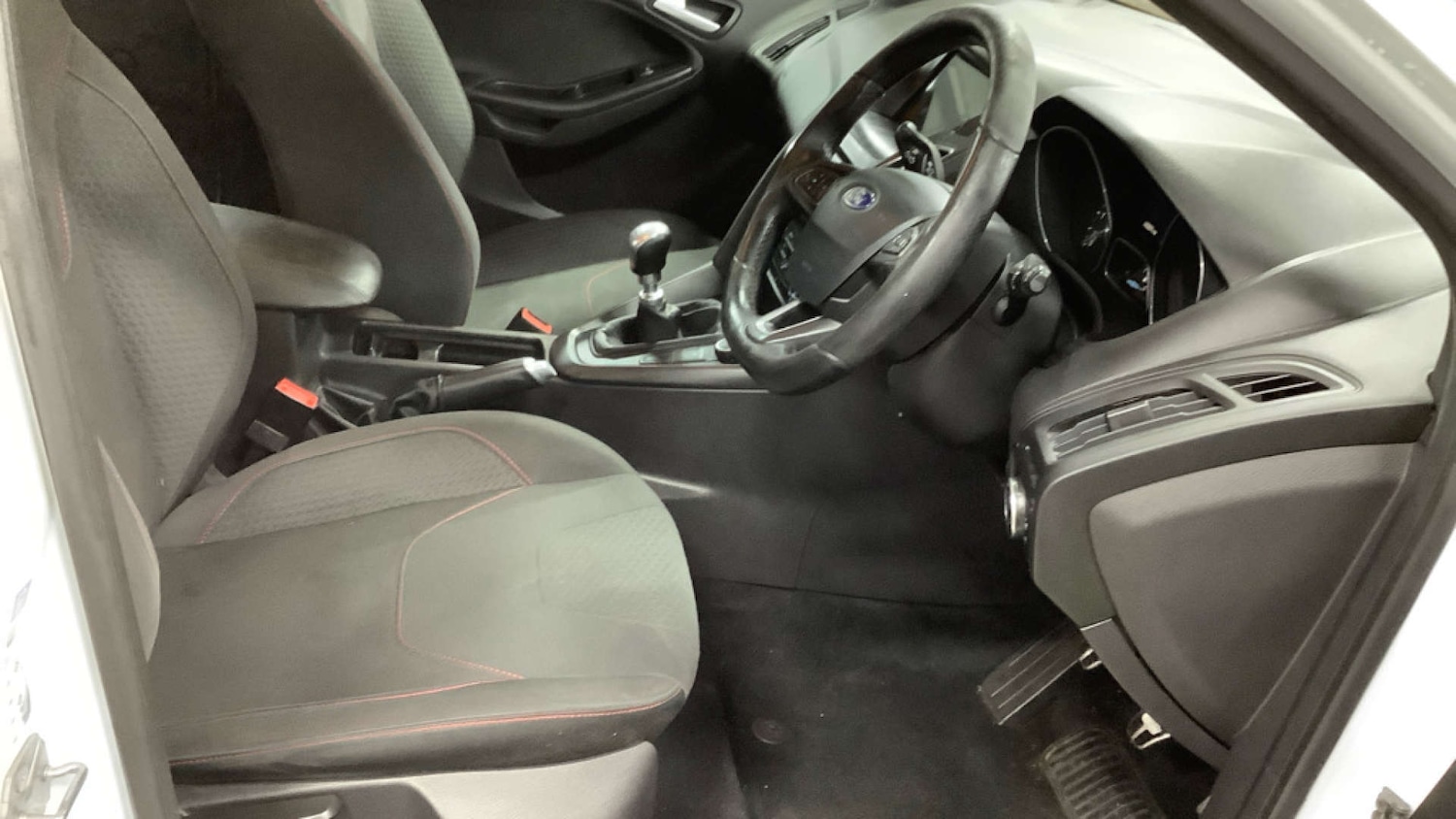 Used Ford Focus 2017 for sale - 77283213: Photo 9