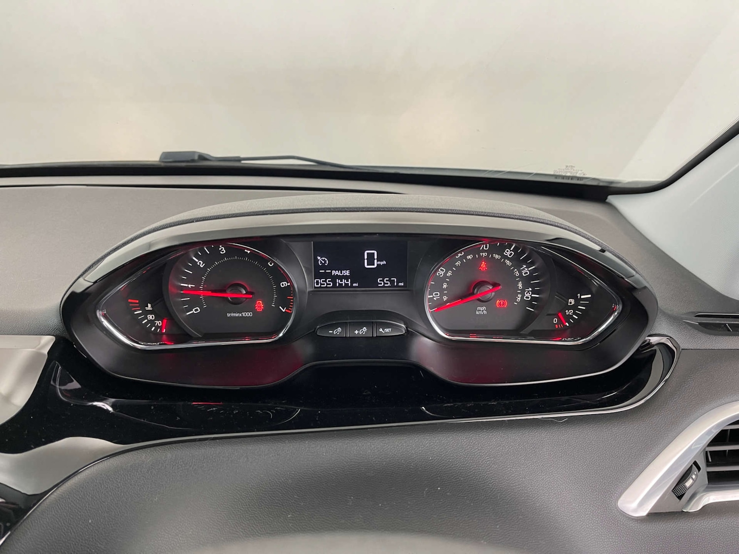 Used Peugeot 208 2014 for sale - 76601786: Photo 13