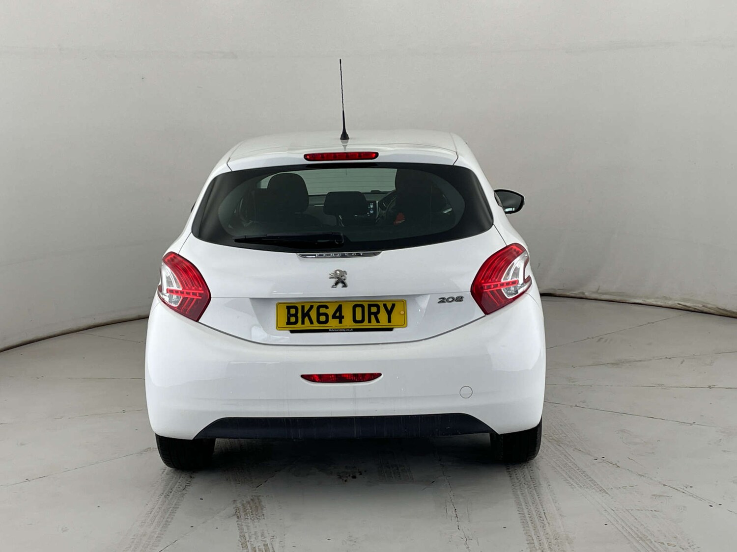 Used Peugeot 208 2014 for sale - 76601786: Photo 5