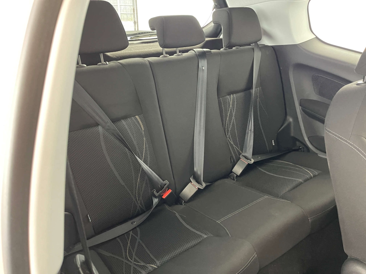 Used Peugeot 208 2014 for sale - 76601786: Photo 8