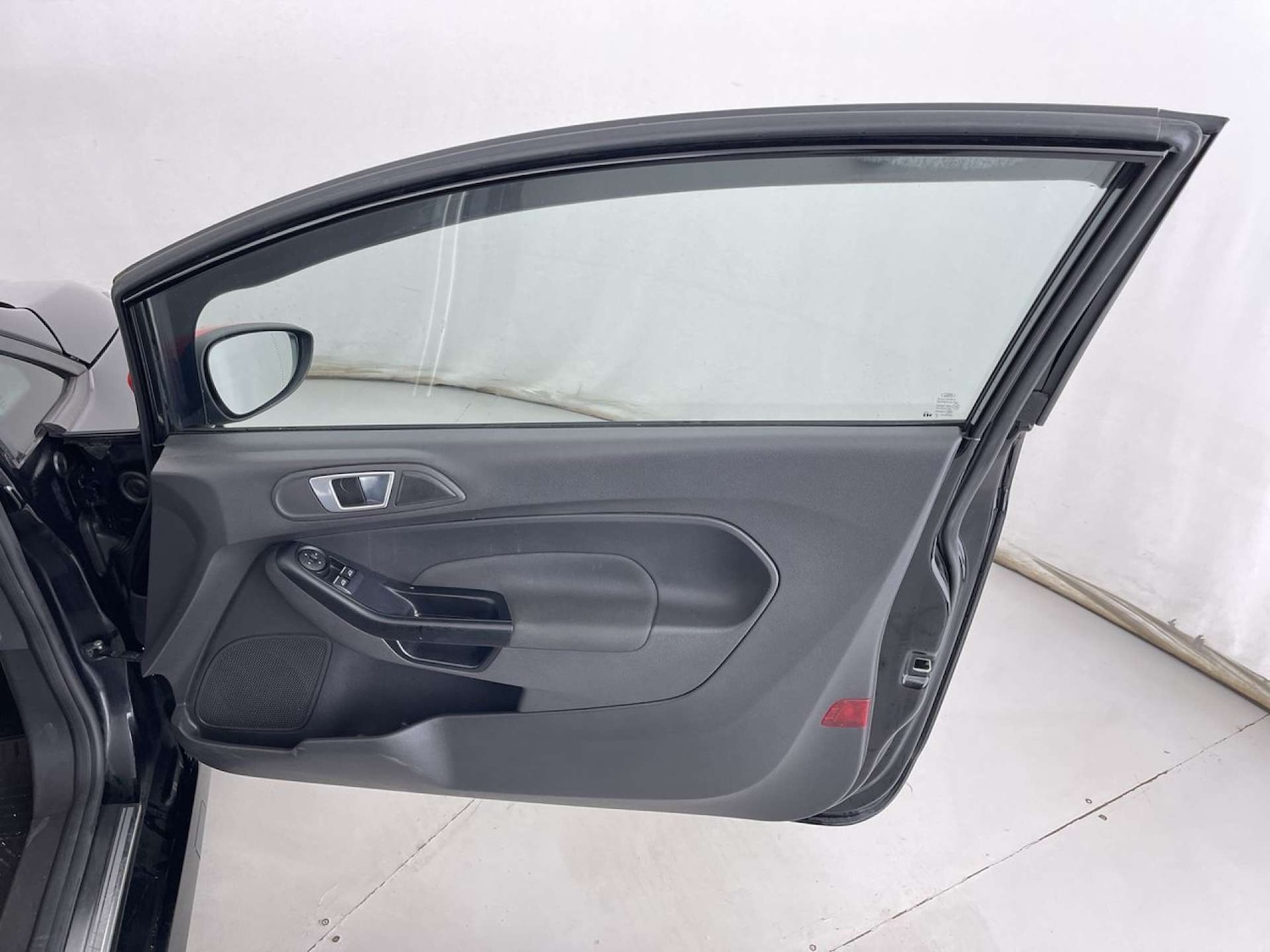 Used Ford Fiesta 2016 for sale - 76385772: Photo 28