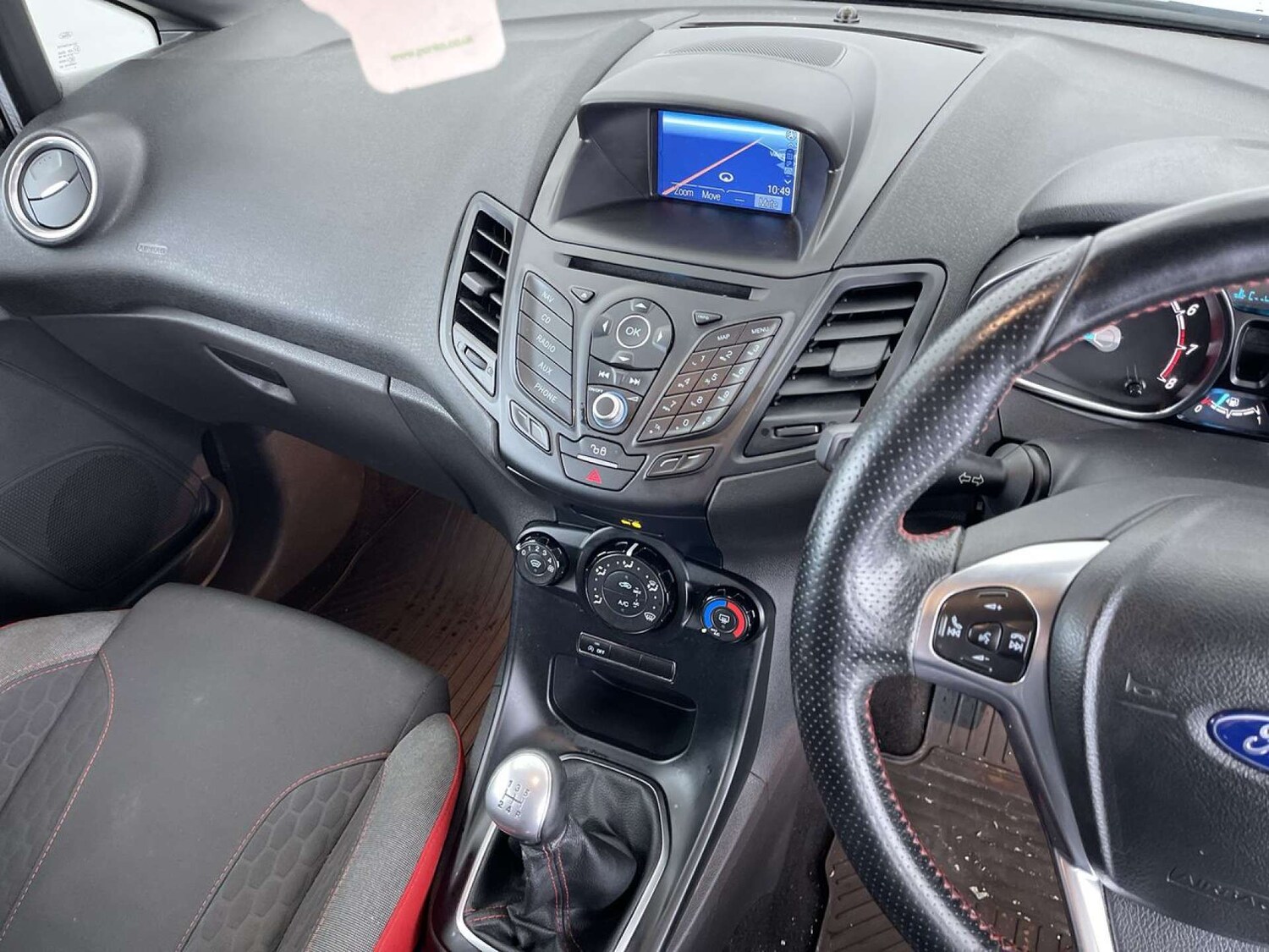 Used Ford Fiesta 2016 for sale - 76385772: Photo 43