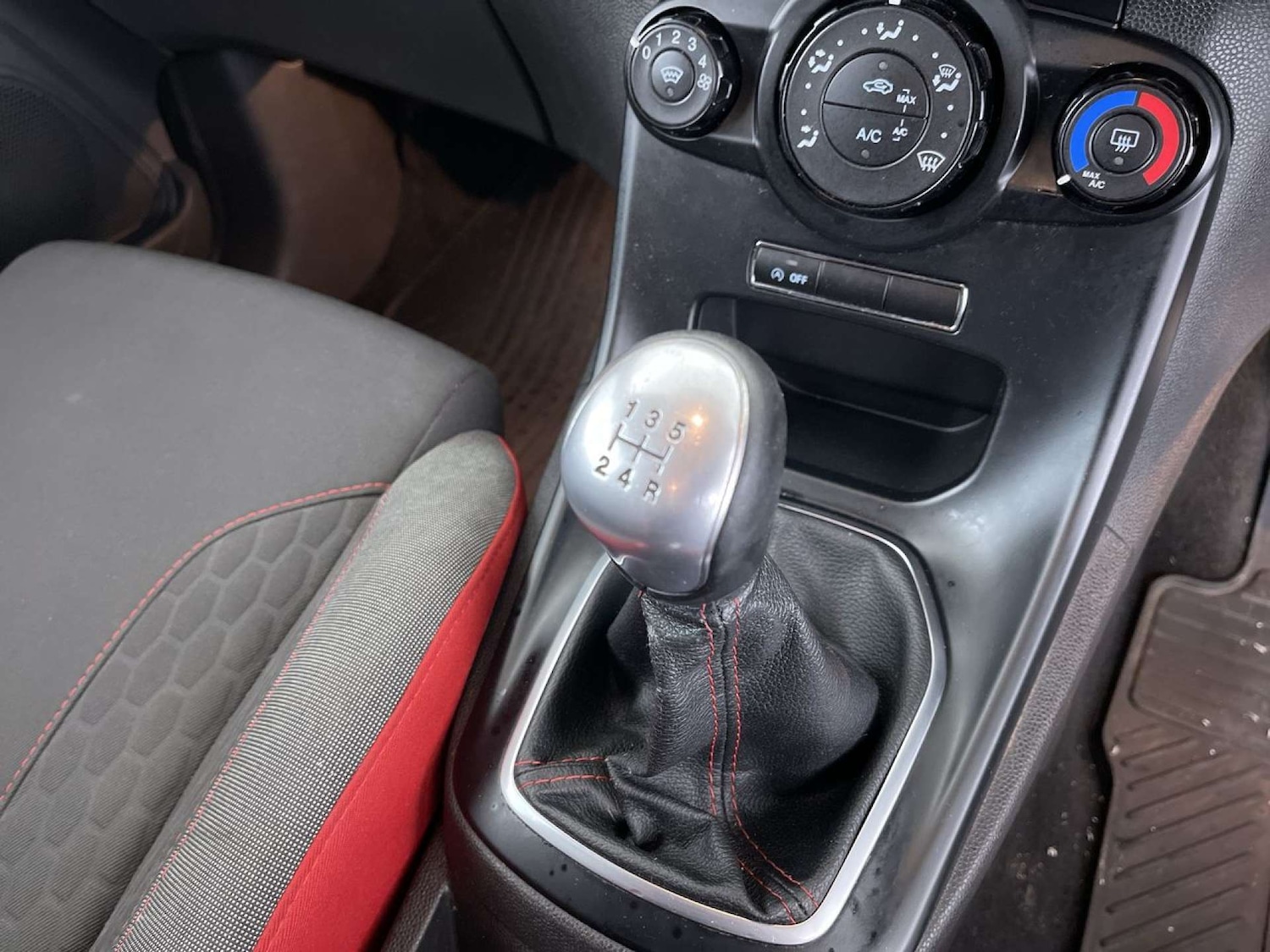 Used Ford Fiesta 2016 for sale - 76385772: Photo 45