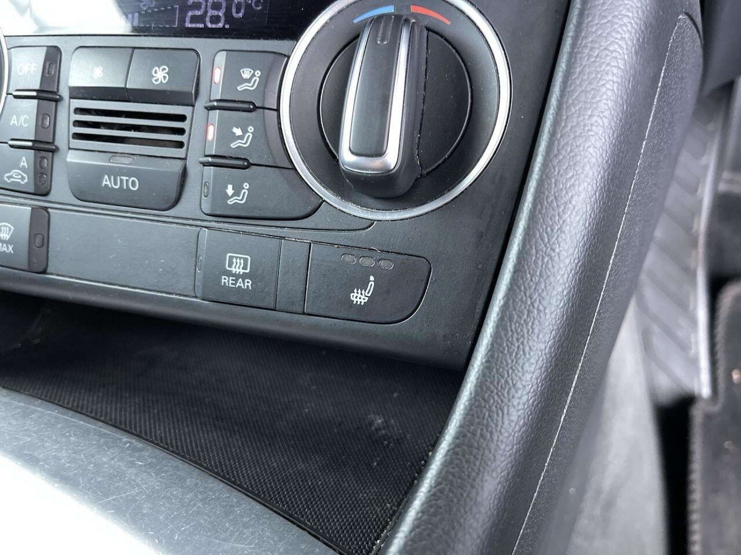 Used Audi Q3 2015 for sale - 76005108: Photo 53