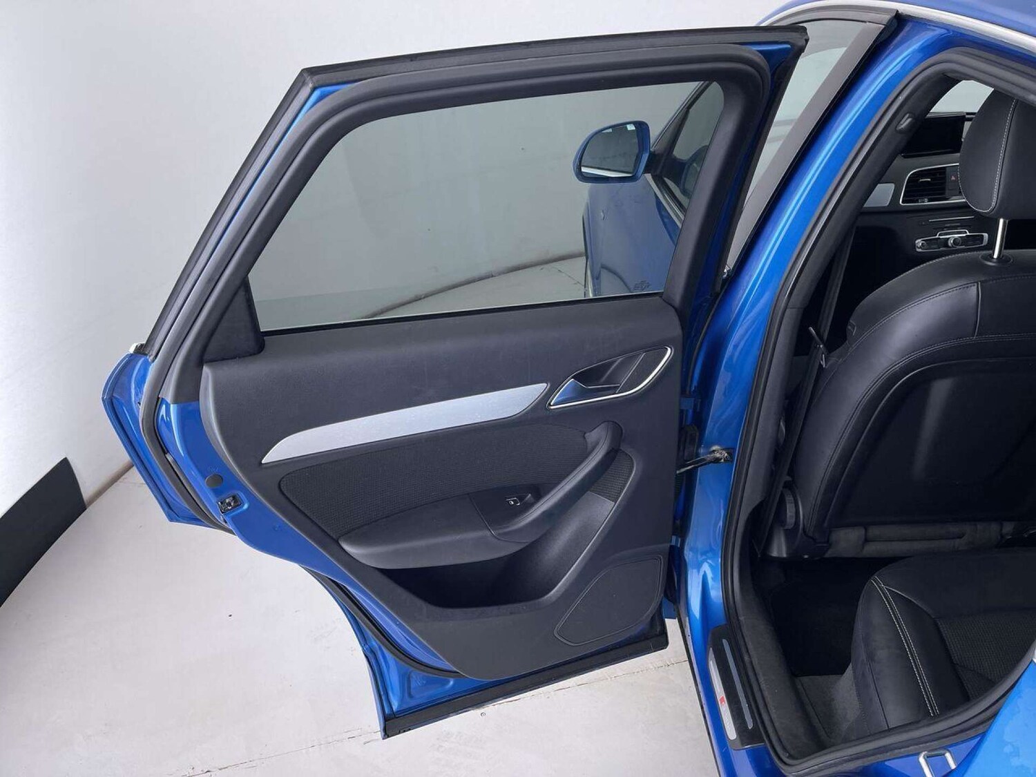 Used Audi Q3 2015 for sale - 76005108: Photo 83