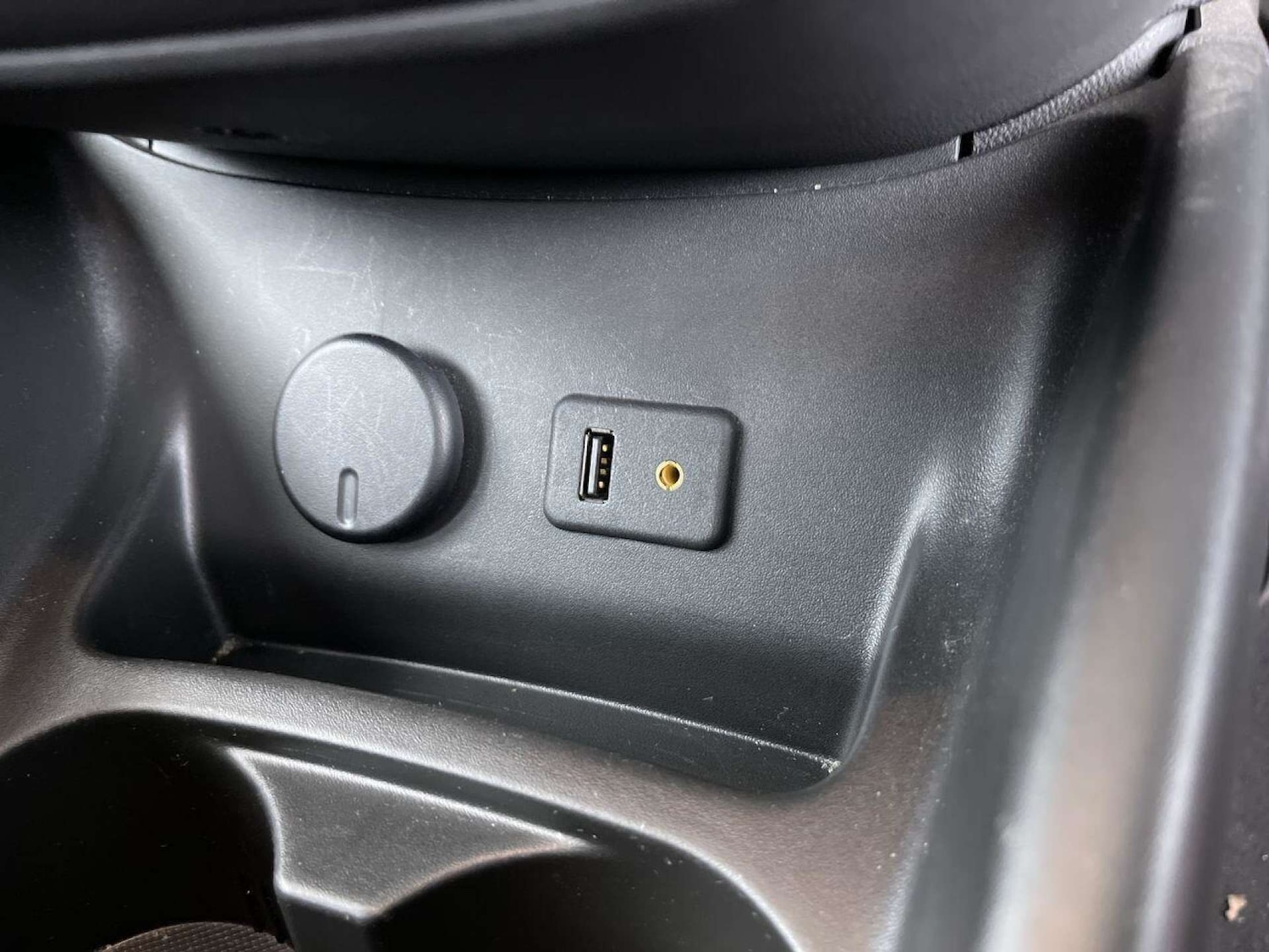 Vehicle 100