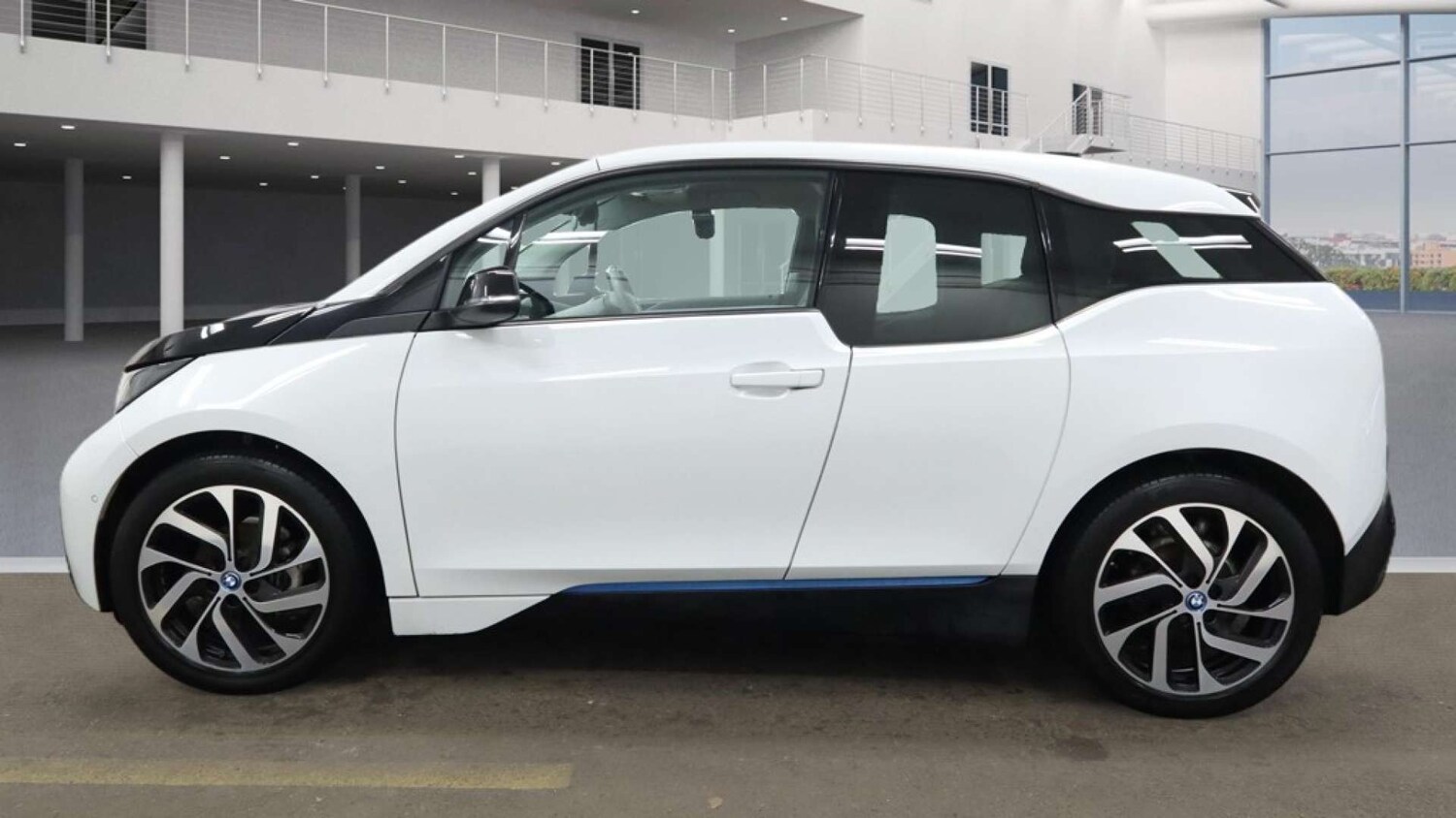 Used BMW i3 2017 for sale - 78026417: Photo 6