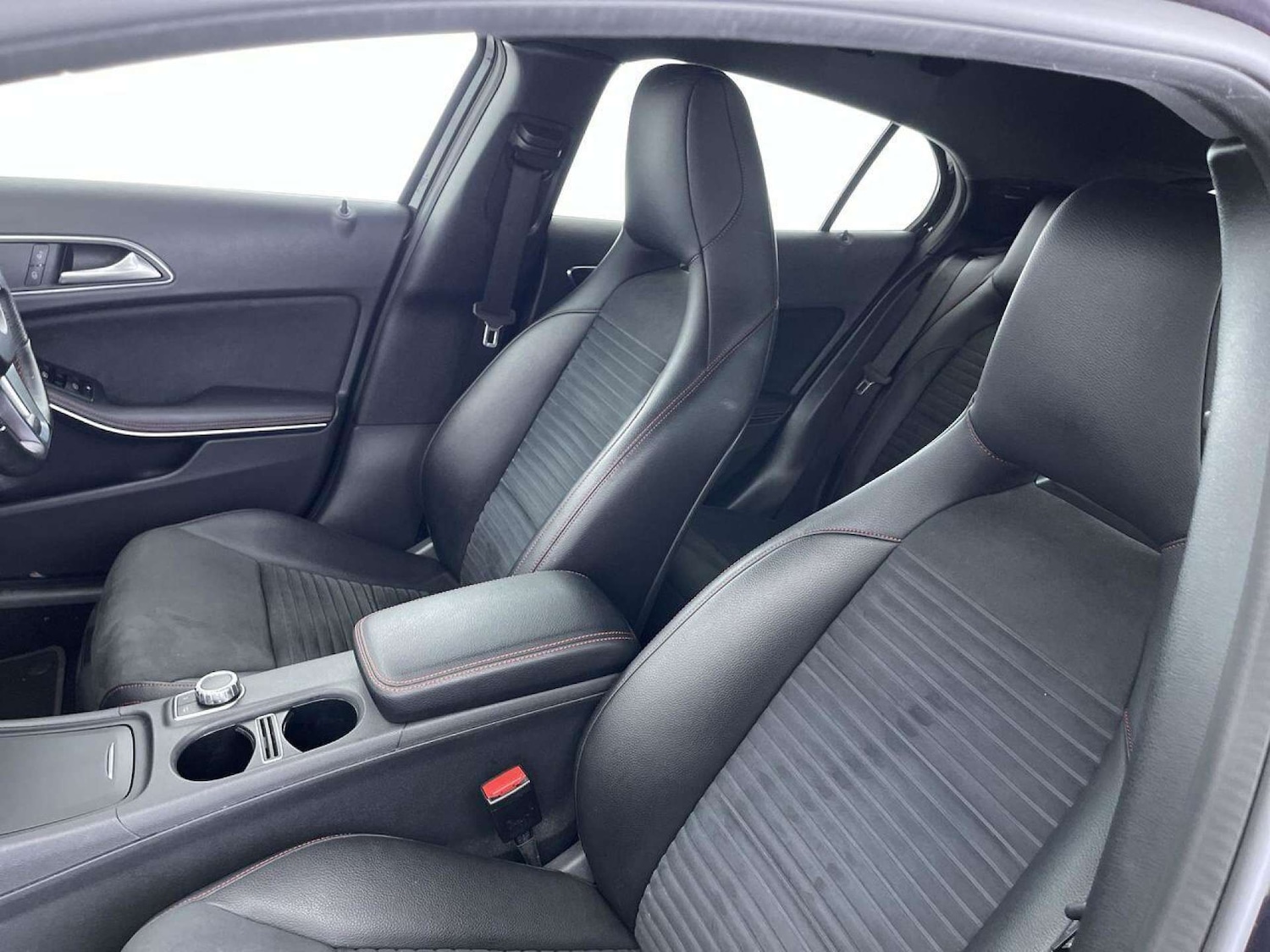 Used Mercedes-Benz GLA 2015 for sale - 76481442: Photo 31