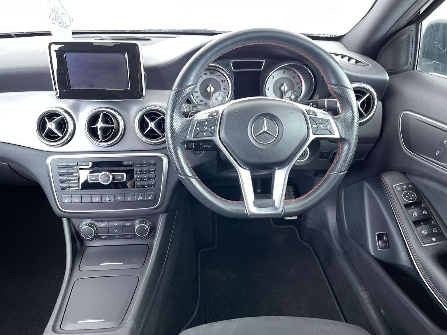 Used Mercedes-Benz GLA 2015 for sale - 76481442: Photo 35