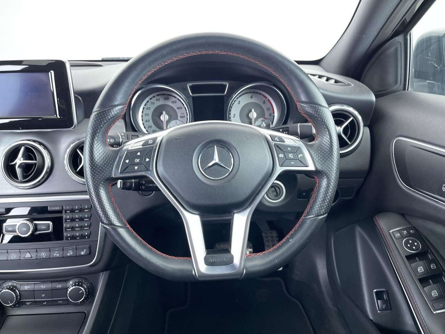 Used Mercedes-Benz GLA 2015 for sale - 76481442: Photo 36