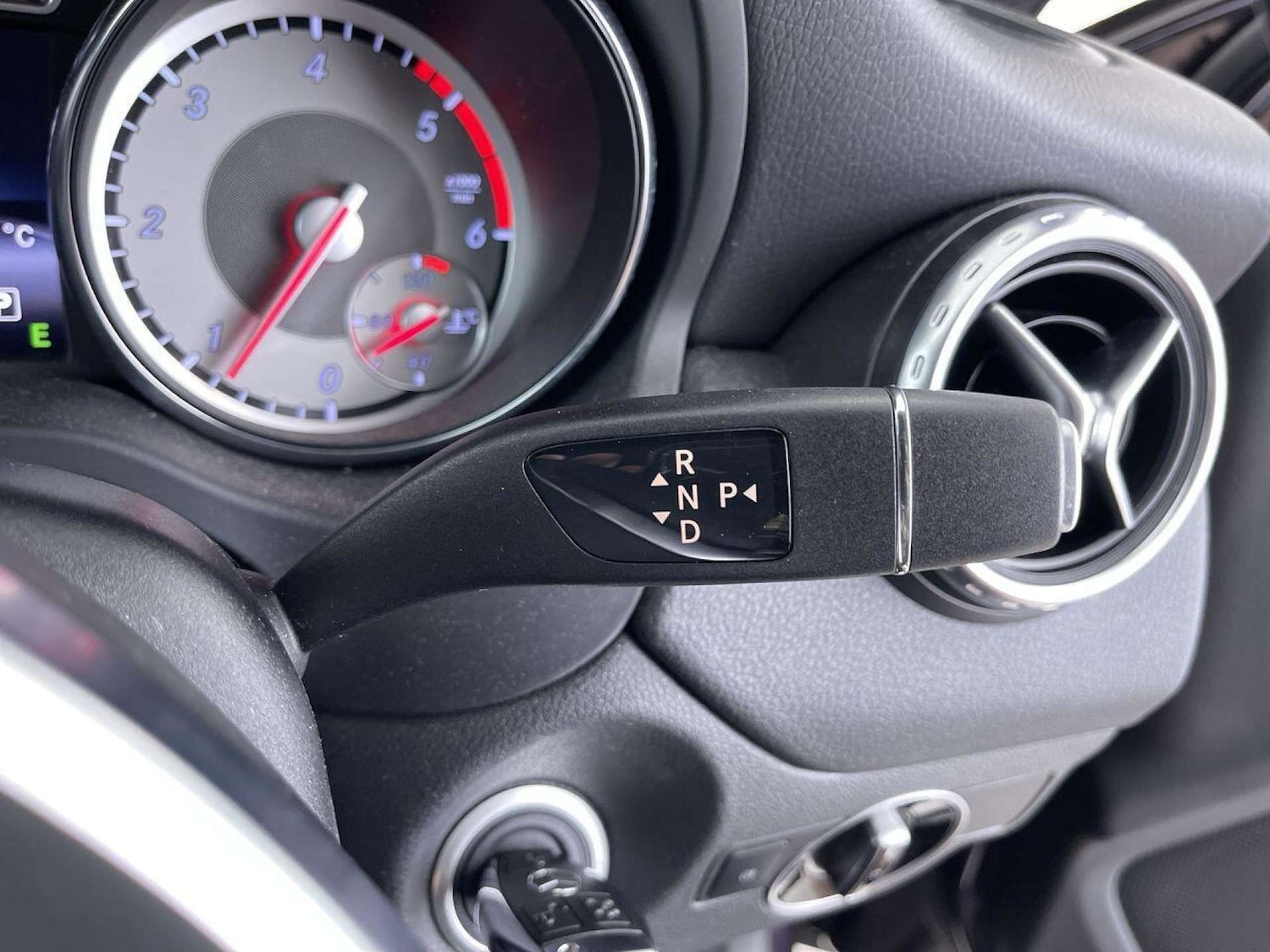 Used Mercedes-Benz GLA 2015 for sale - 76481442: Photo 52