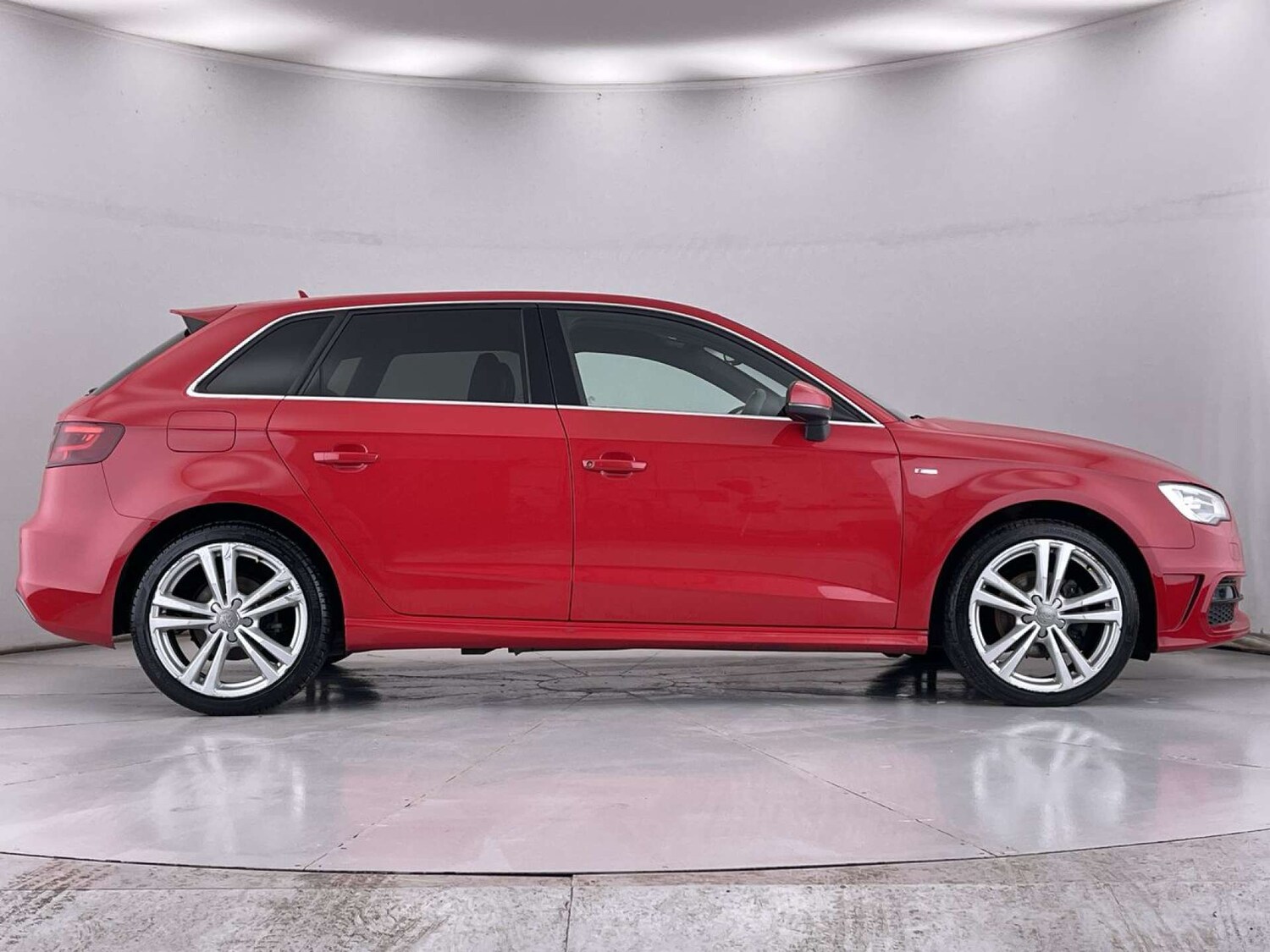 Used Audi A3 2014 for sale - 76971047: Photo 14