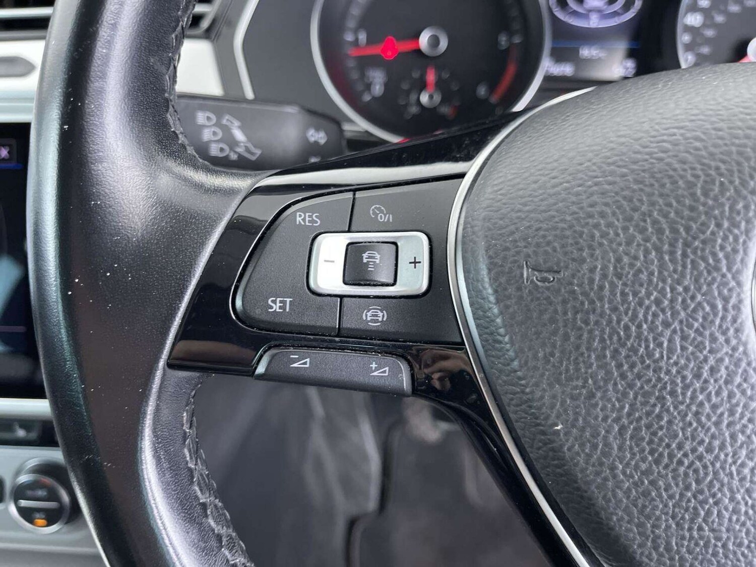 Used Volkswagen Passat 2019 for sale - 76009009: Photo 51