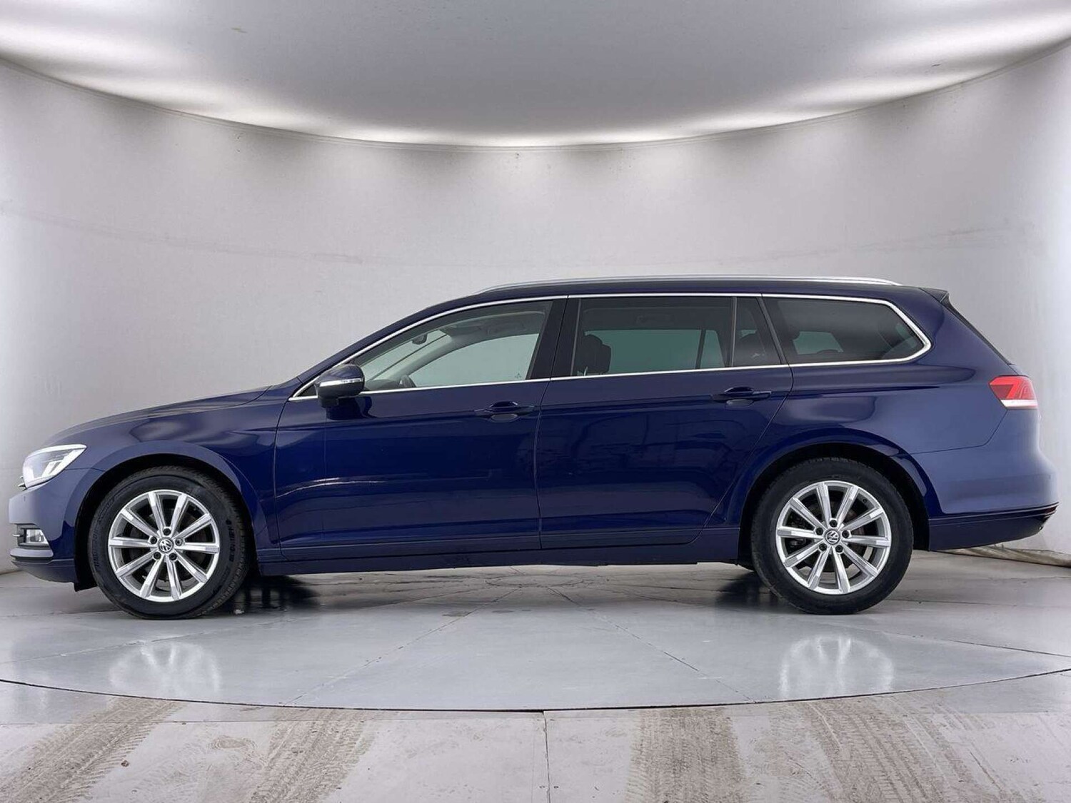 Used Volkswagen Passat 2019 for sale - 76009009: Photo 73