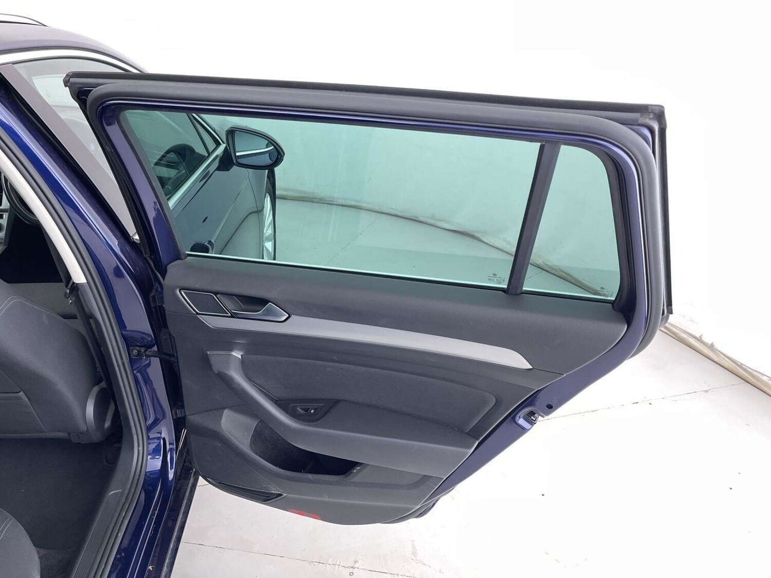 Used Volkswagen Passat 2019 for sale - 76009009: Photo 87