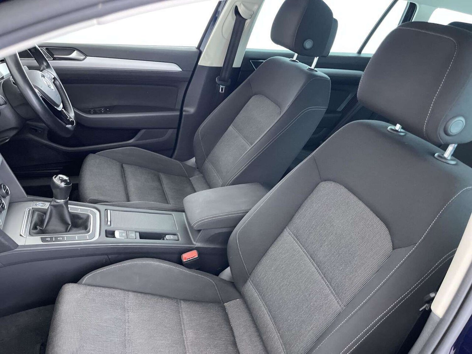 Used Volkswagen Passat 2019 for sale - 76009009: Photo 88