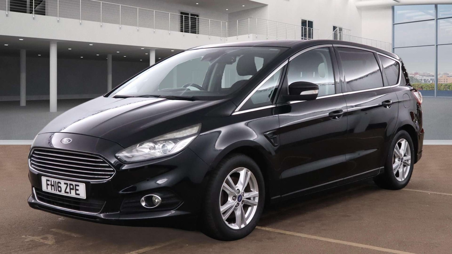 Used Ford S-Max 2016 for sale - 77032797: Photo 2