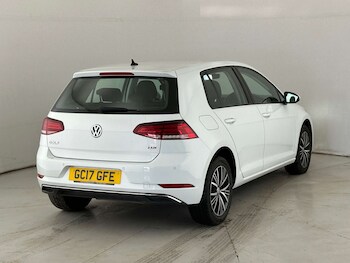 Used Volkswagen Golf 2017 for sale - 77836447: Photo