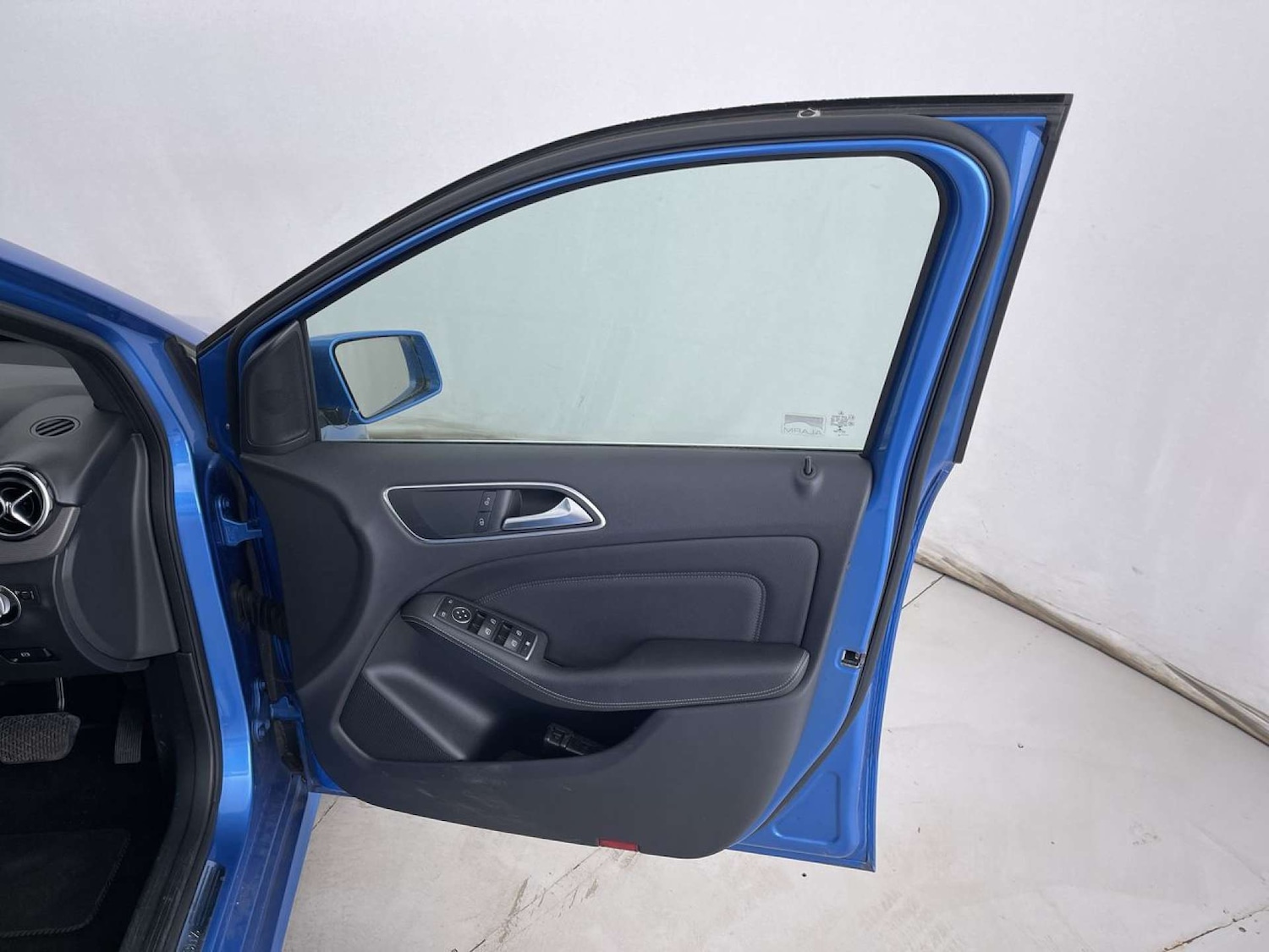 Used Mercedes-Benz B Class 2015 for sale - 76252734: Photo 28