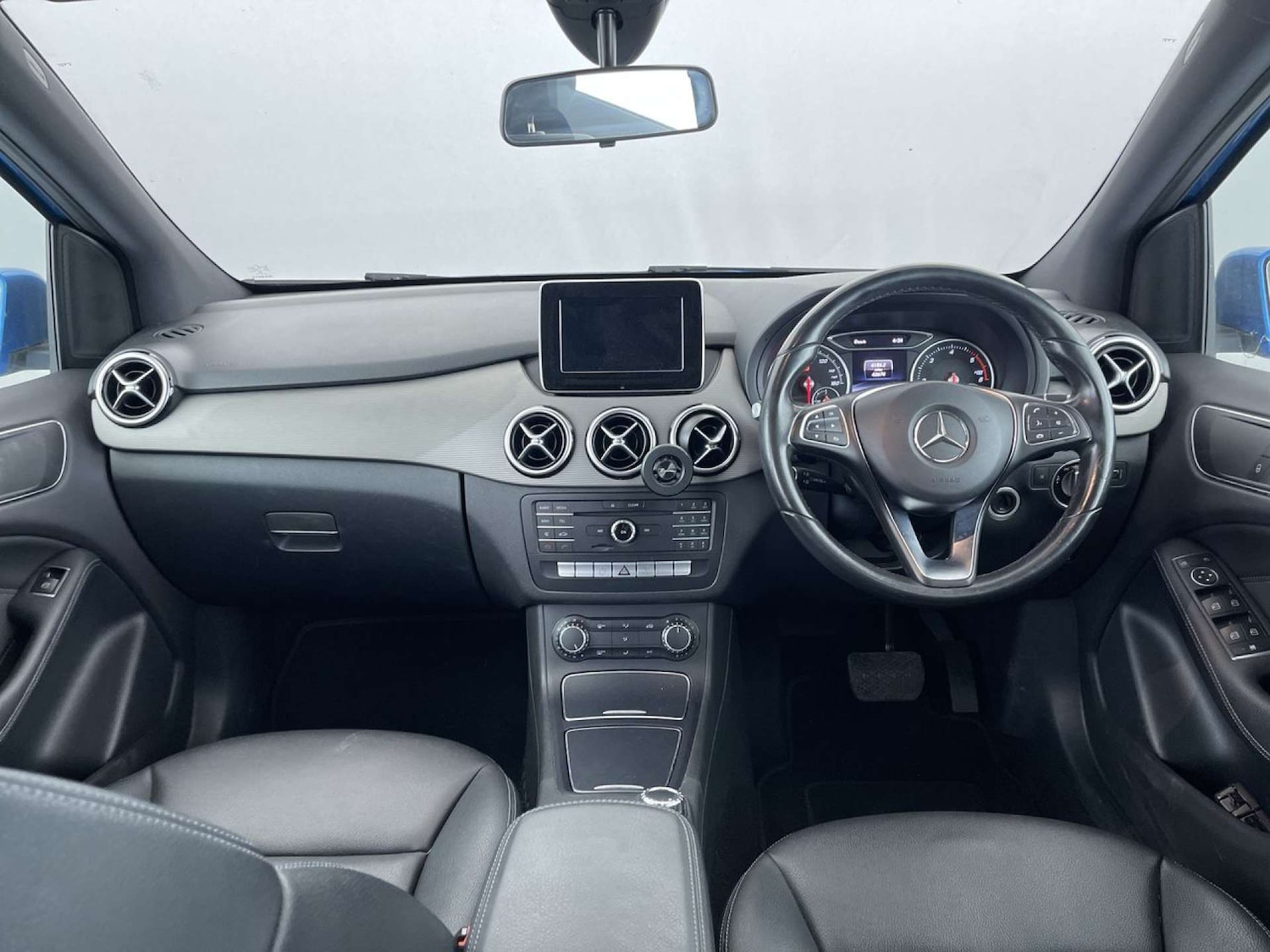 Used Mercedes-Benz B Class 2015 for sale - 76252734: Photo 8