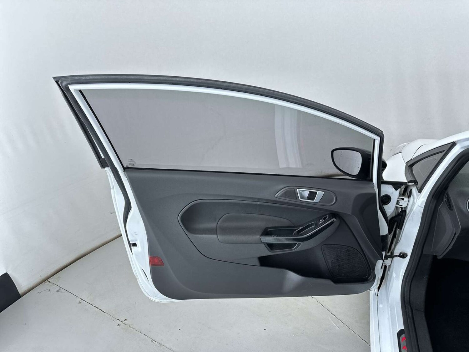 Used Ford Fiesta 2015 for sale - 78162727: Photo 27