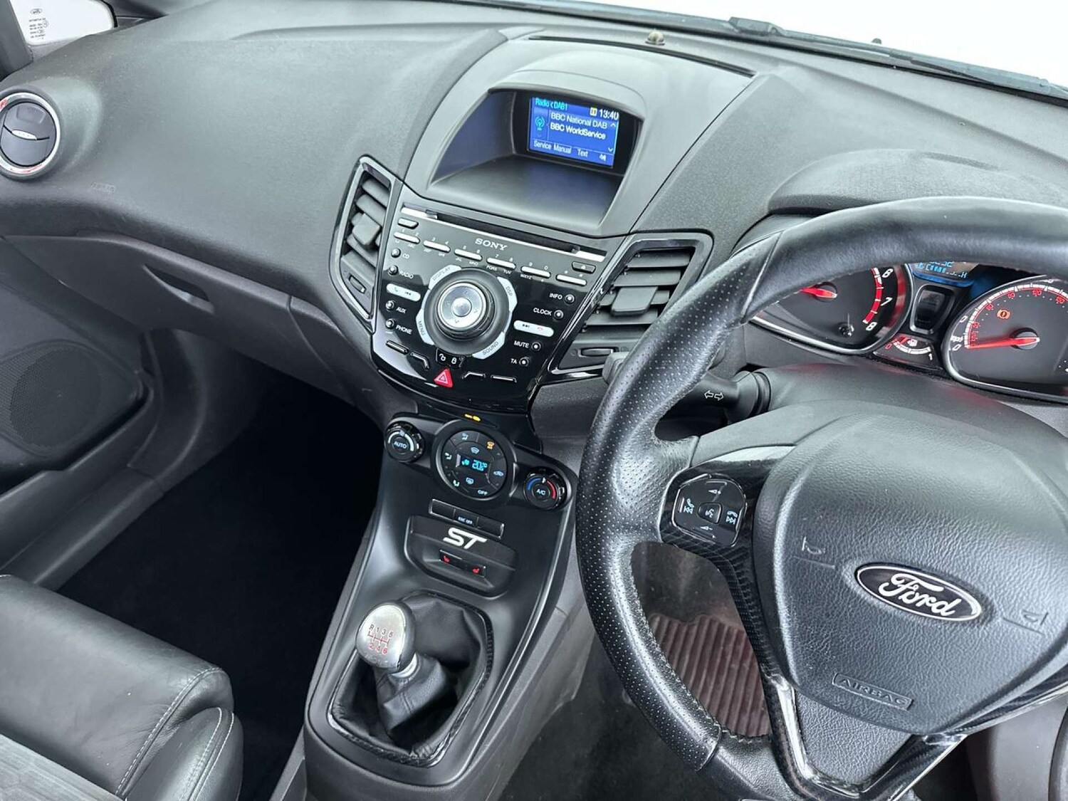 Used Ford Fiesta 2015 for sale - 78162727: Photo 43