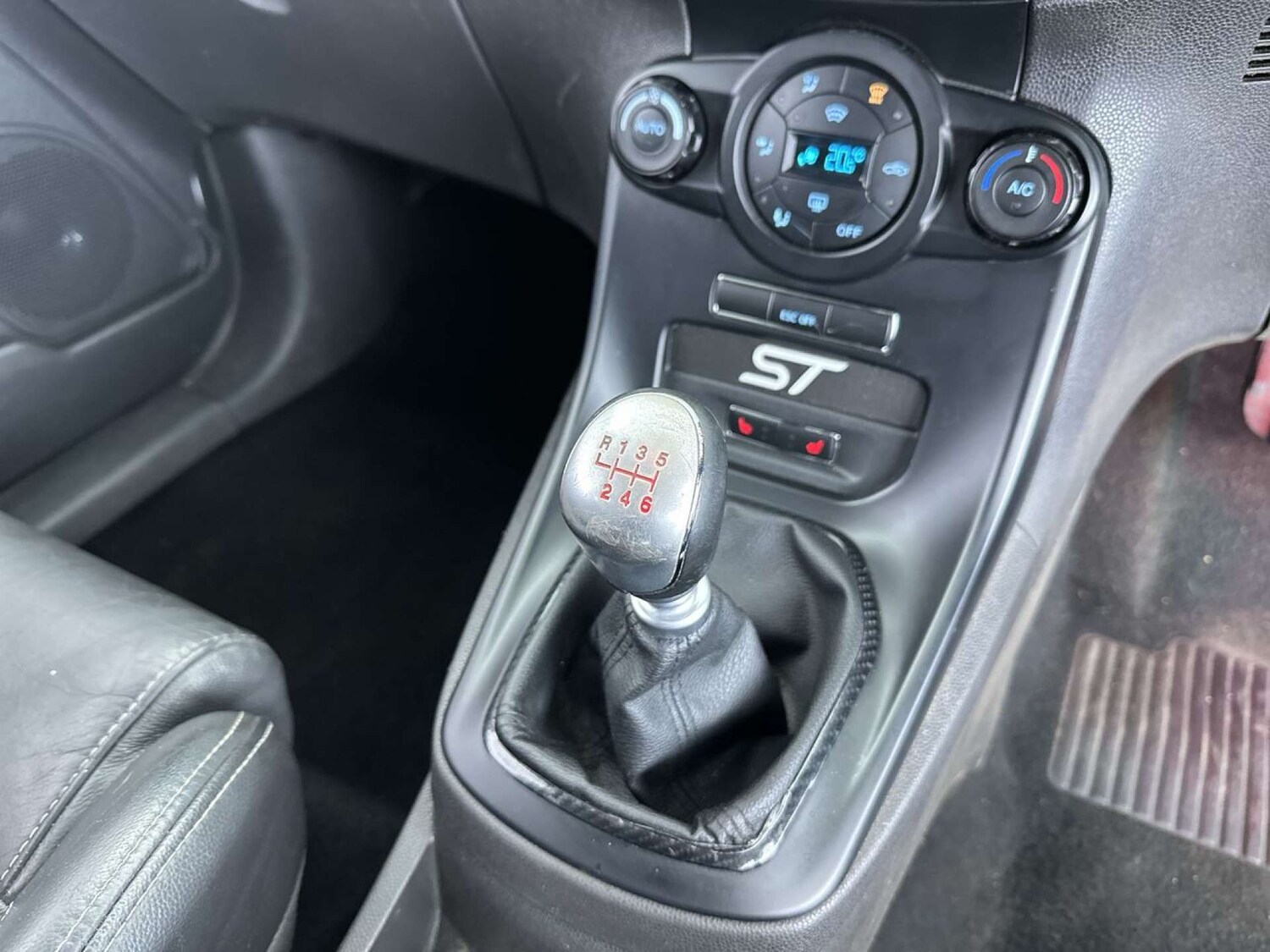 Used Ford Fiesta 2015 for sale - 78162727: Photo 45