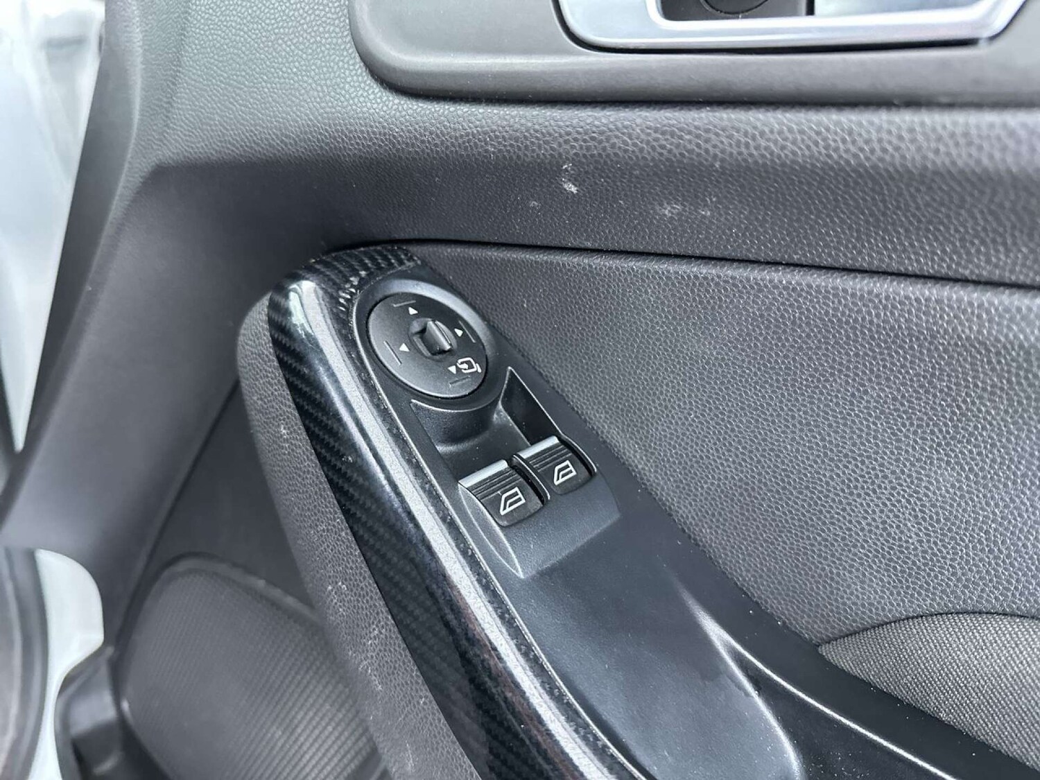 Used Ford Fiesta 2015 for sale - 78162727: Photo 48