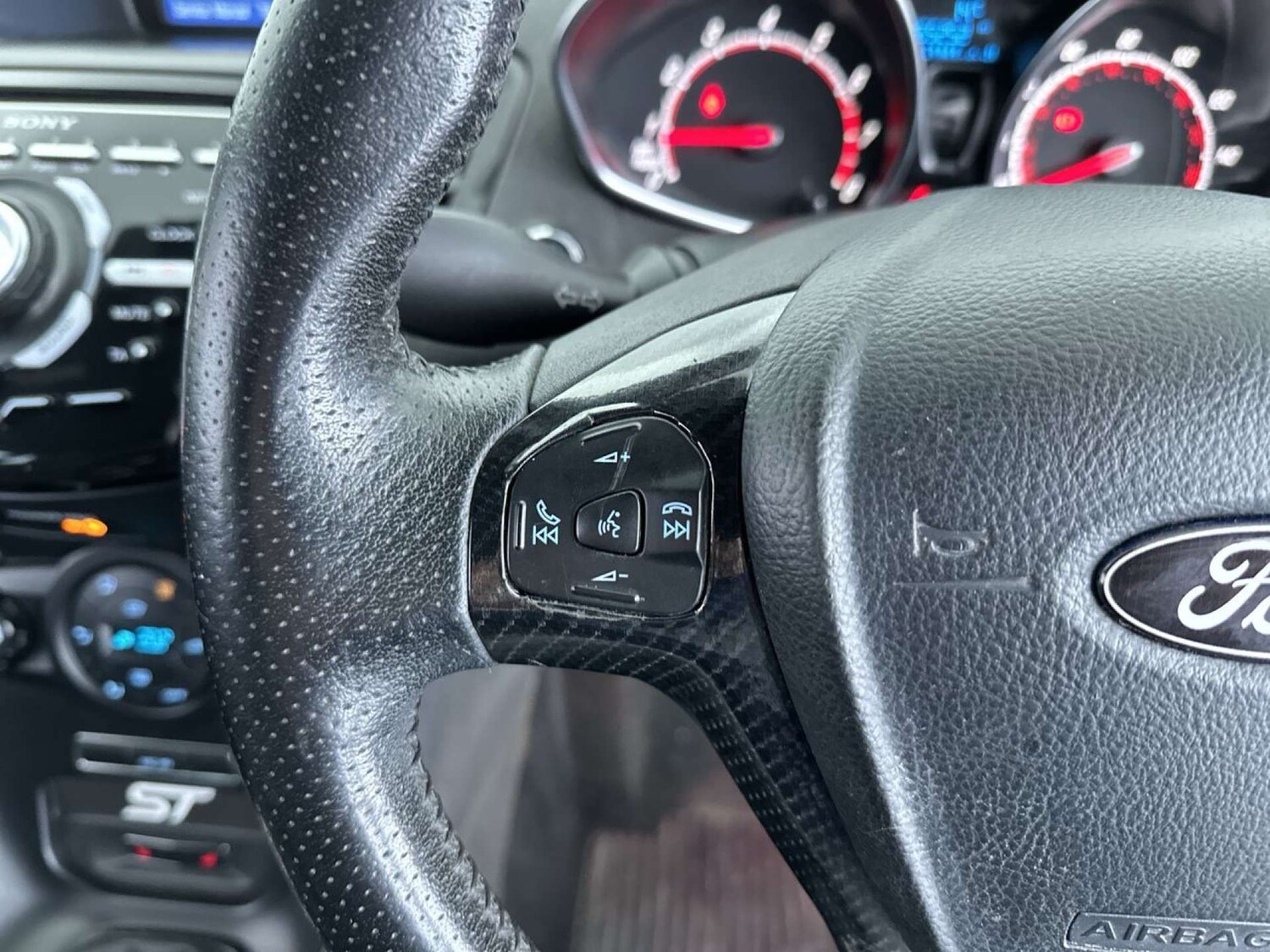 Used Ford Fiesta 2015 for sale - 78162727: Photo 49