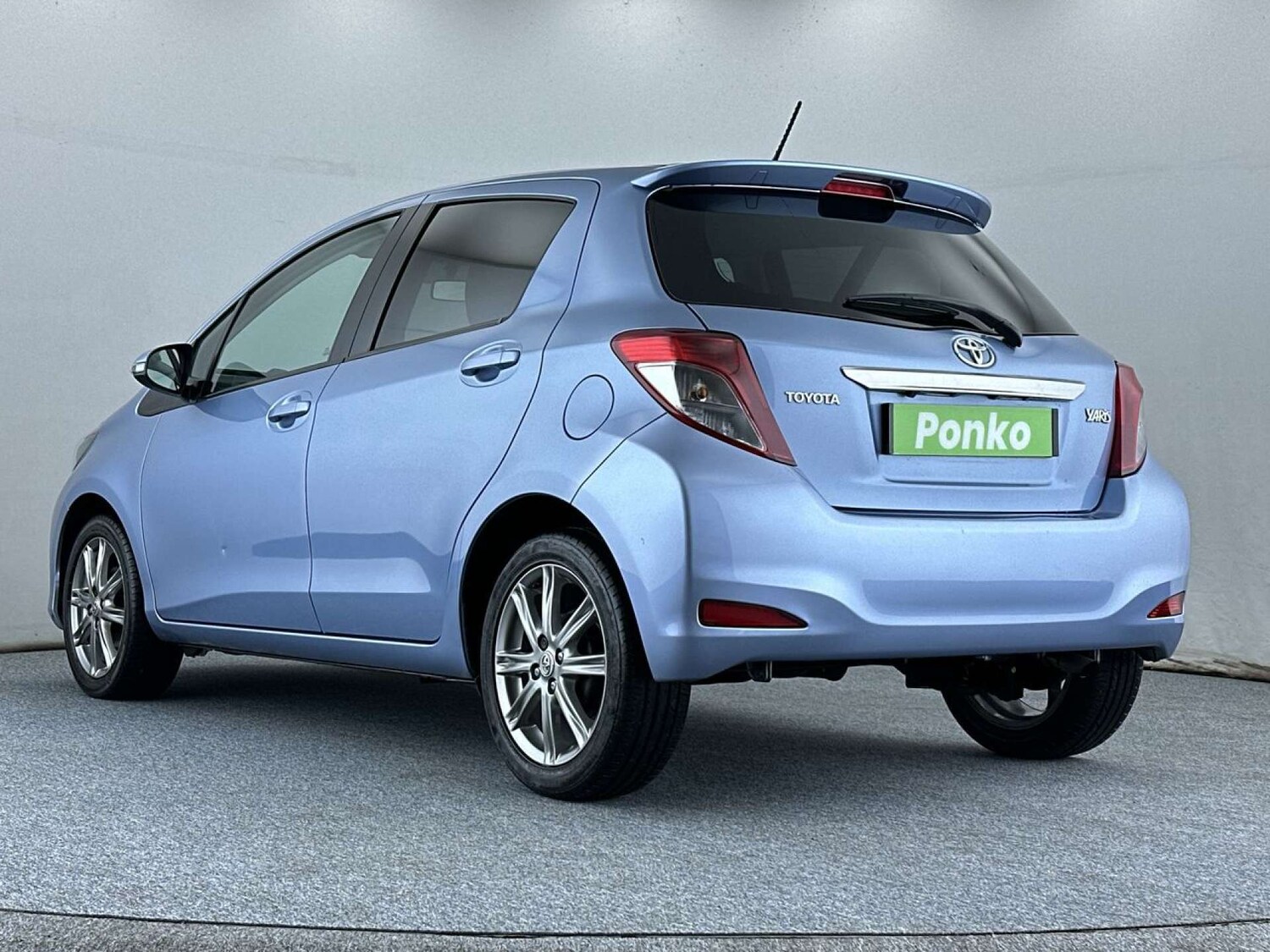 Used Toyota Yaris 2013 for sale - 77983788: Photo 3