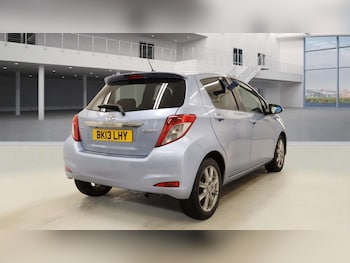 Used Toyota Yaris 2013 for sale - 77983788: Photo