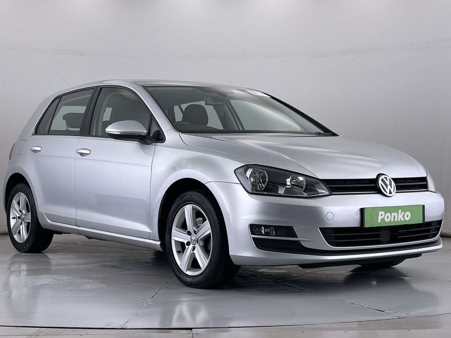 Used Volkswagen Golf 2015 for sale - 76861630: Photo 1