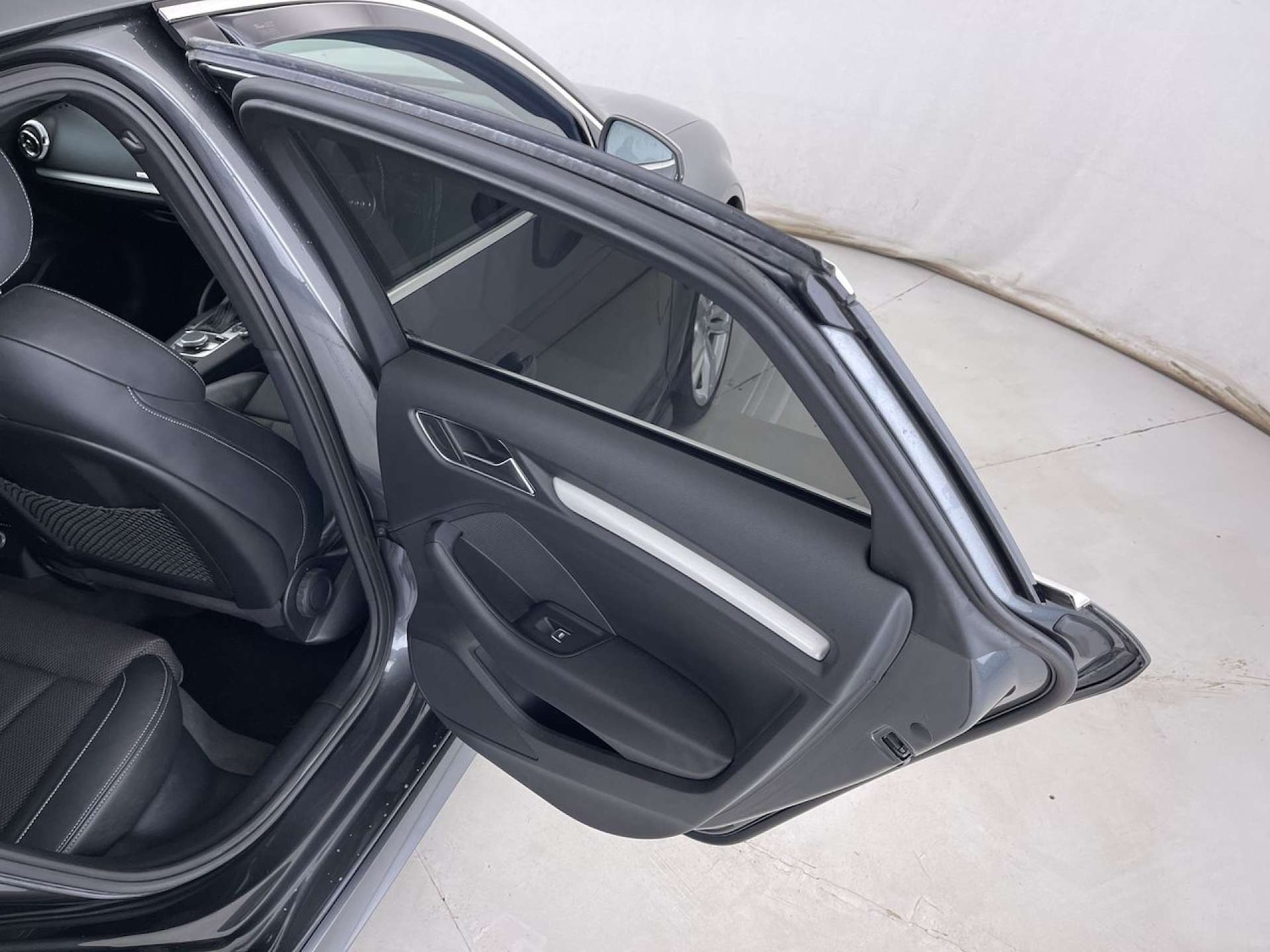 Used Audi A3 2017 for sale - 77700906: Photo 30