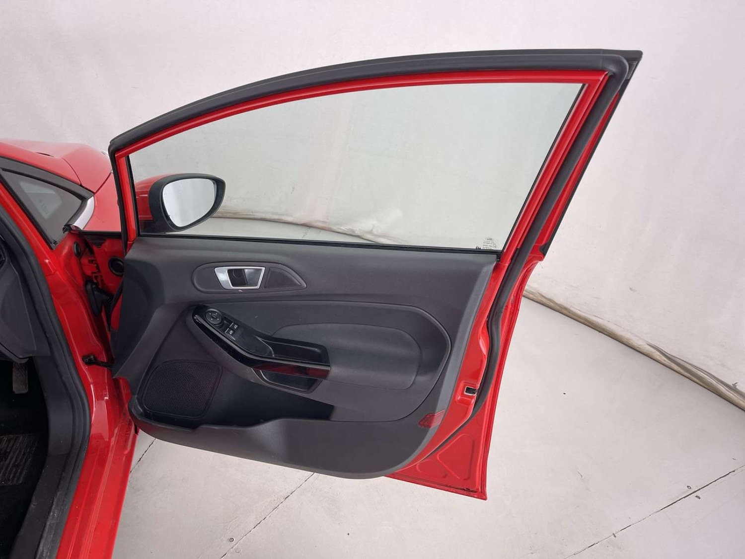 Used Ford Fiesta 2017 for sale - 76127589: Photo 29