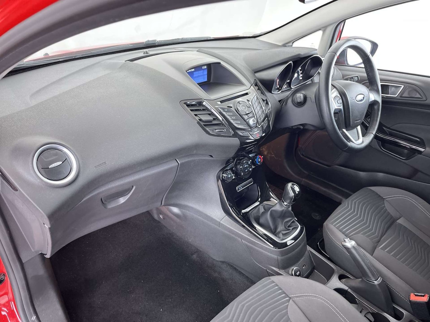 Used Ford Fiesta 2017 for sale - 76127589: Photo 32