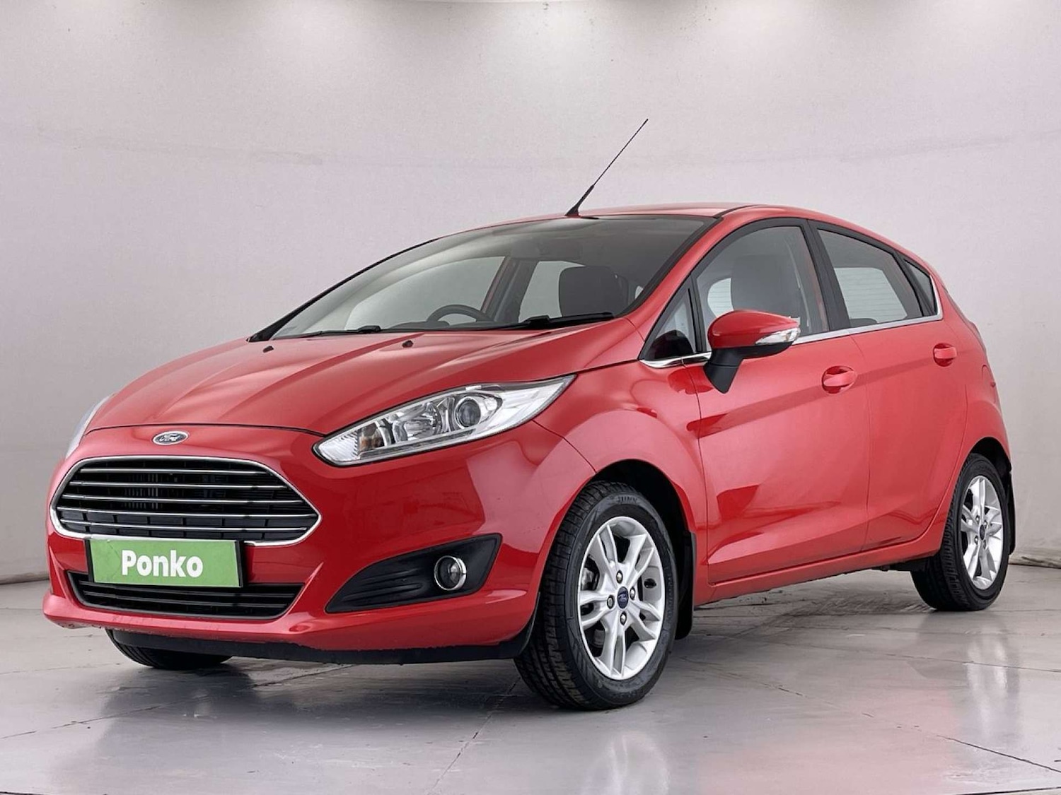 Used Ford Fiesta 2017 for sale - 76127589: Photo 4