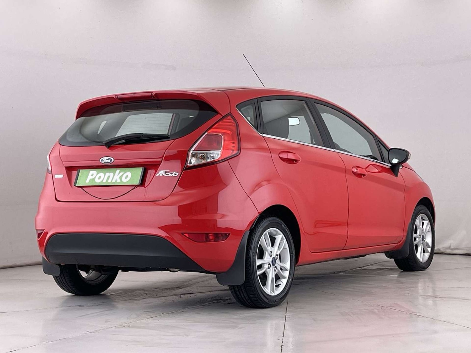 Used Ford Fiesta 2017 for sale - 76127589: Photo 5