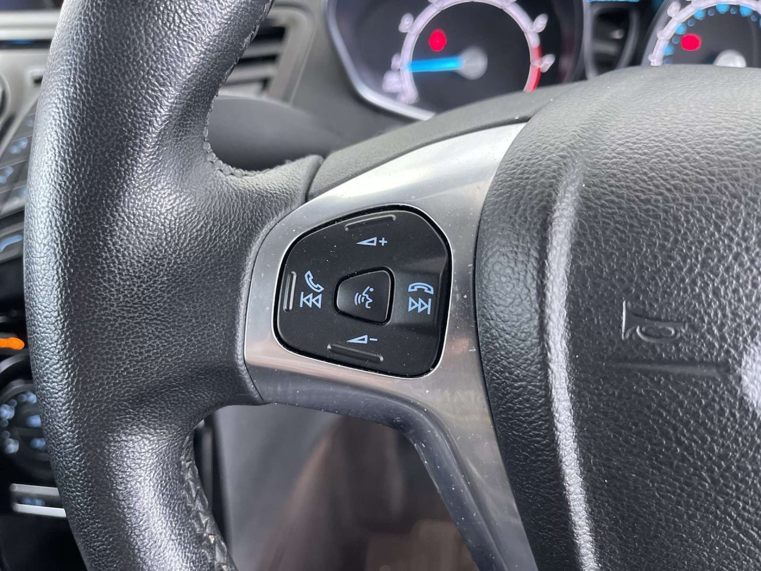 Used Ford Fiesta 2017 for sale - 76127589: Photo 50