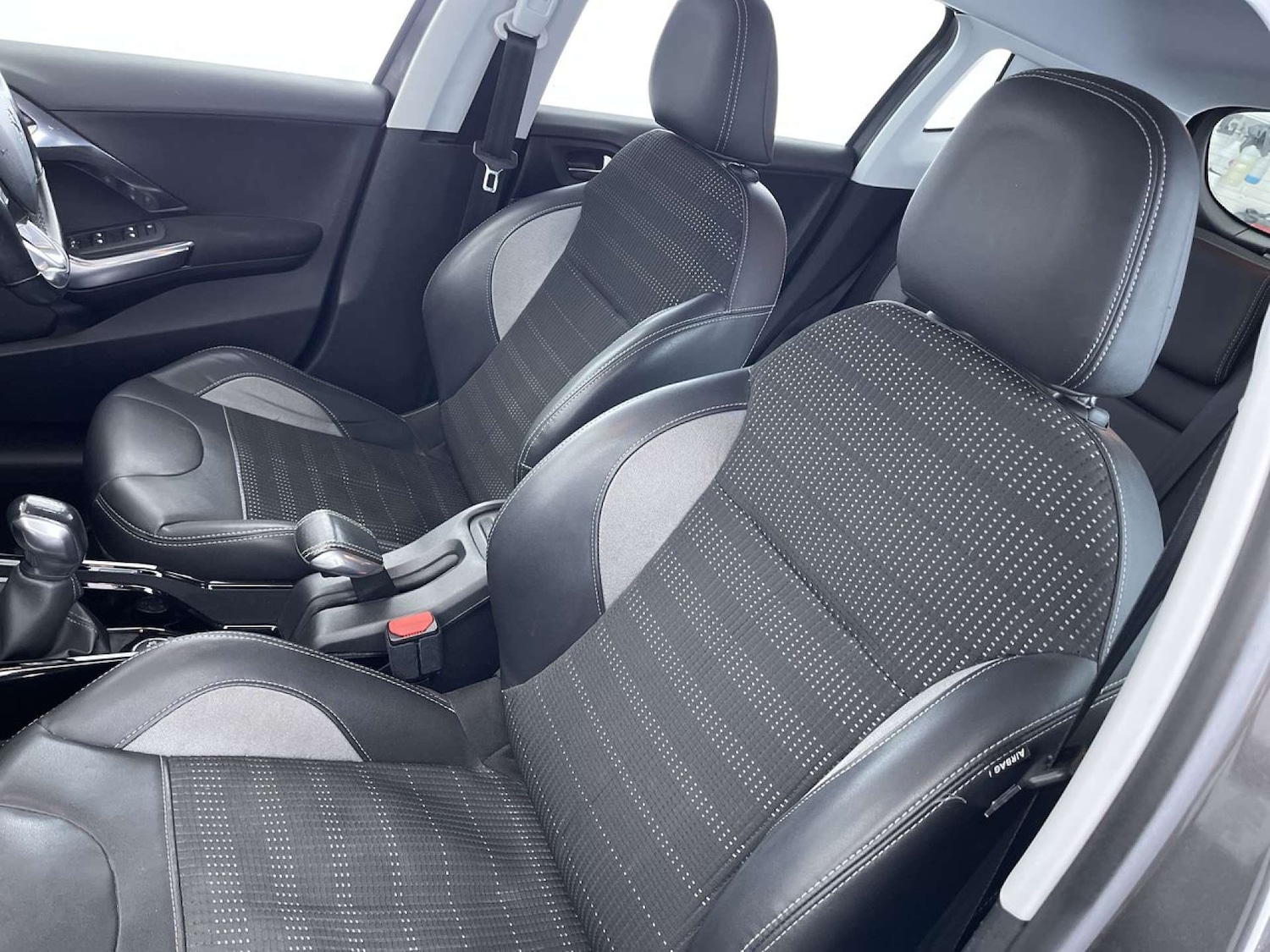 Used Peugeot 2008 2016 for sale - 77022493: Photo 31